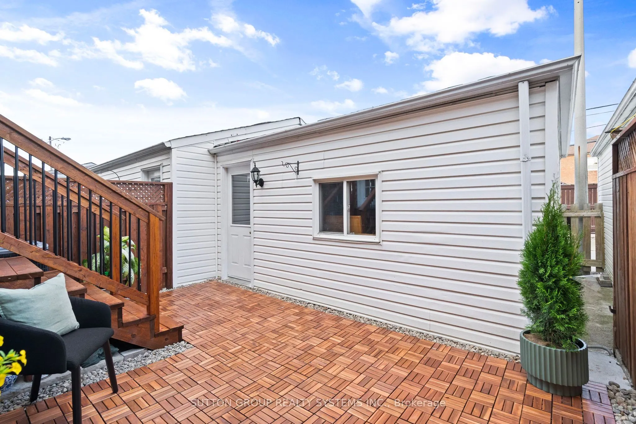 45 Algarve Crescent