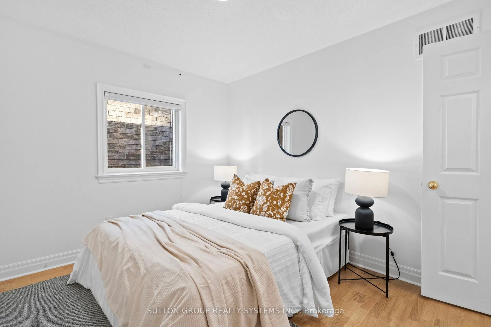 45 Algarve Crescent