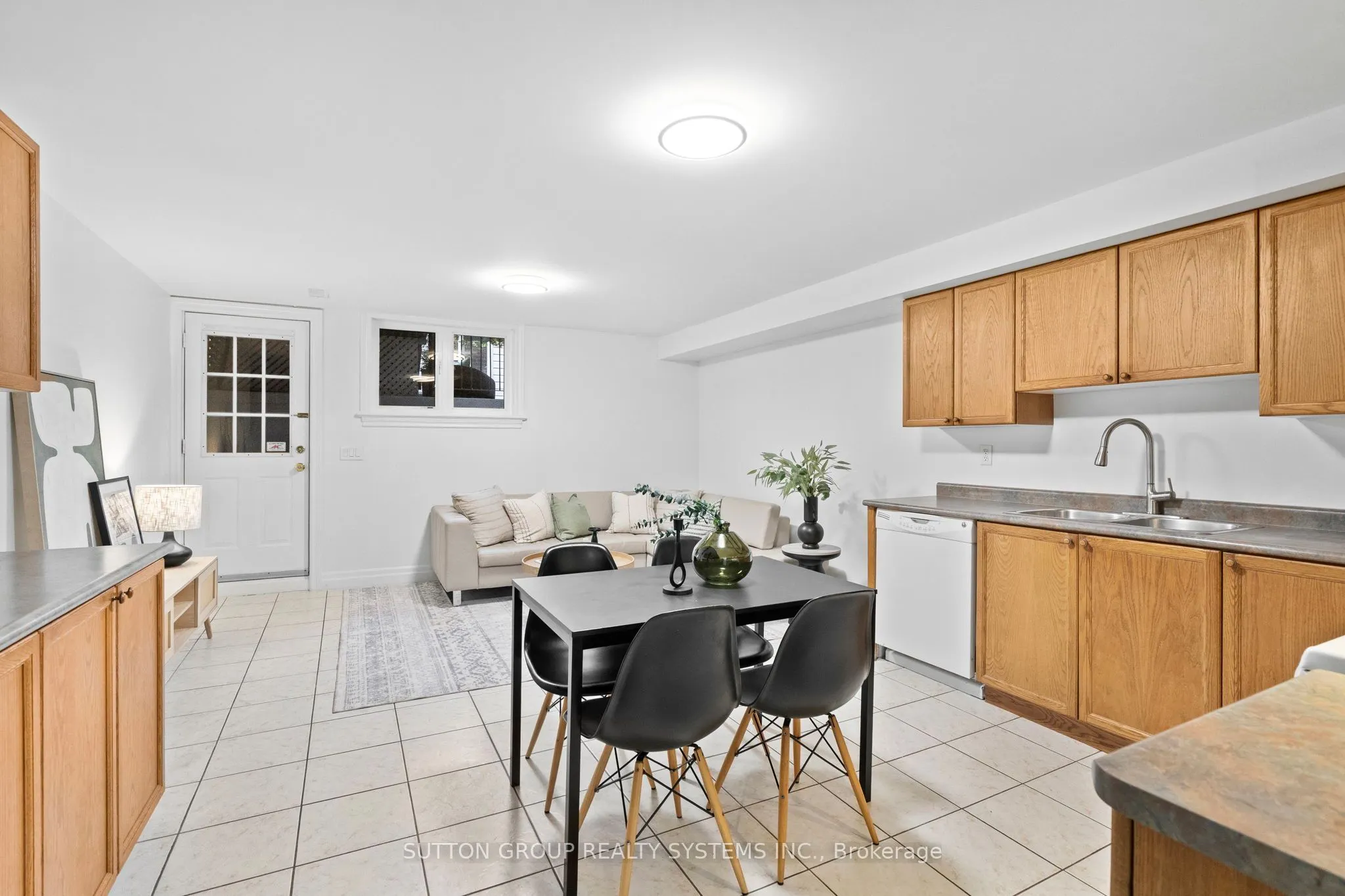 45 Algarve Crescent
