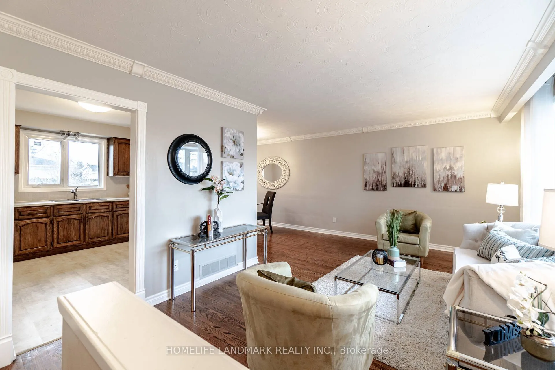 640 Netherton Crescent, #Upper