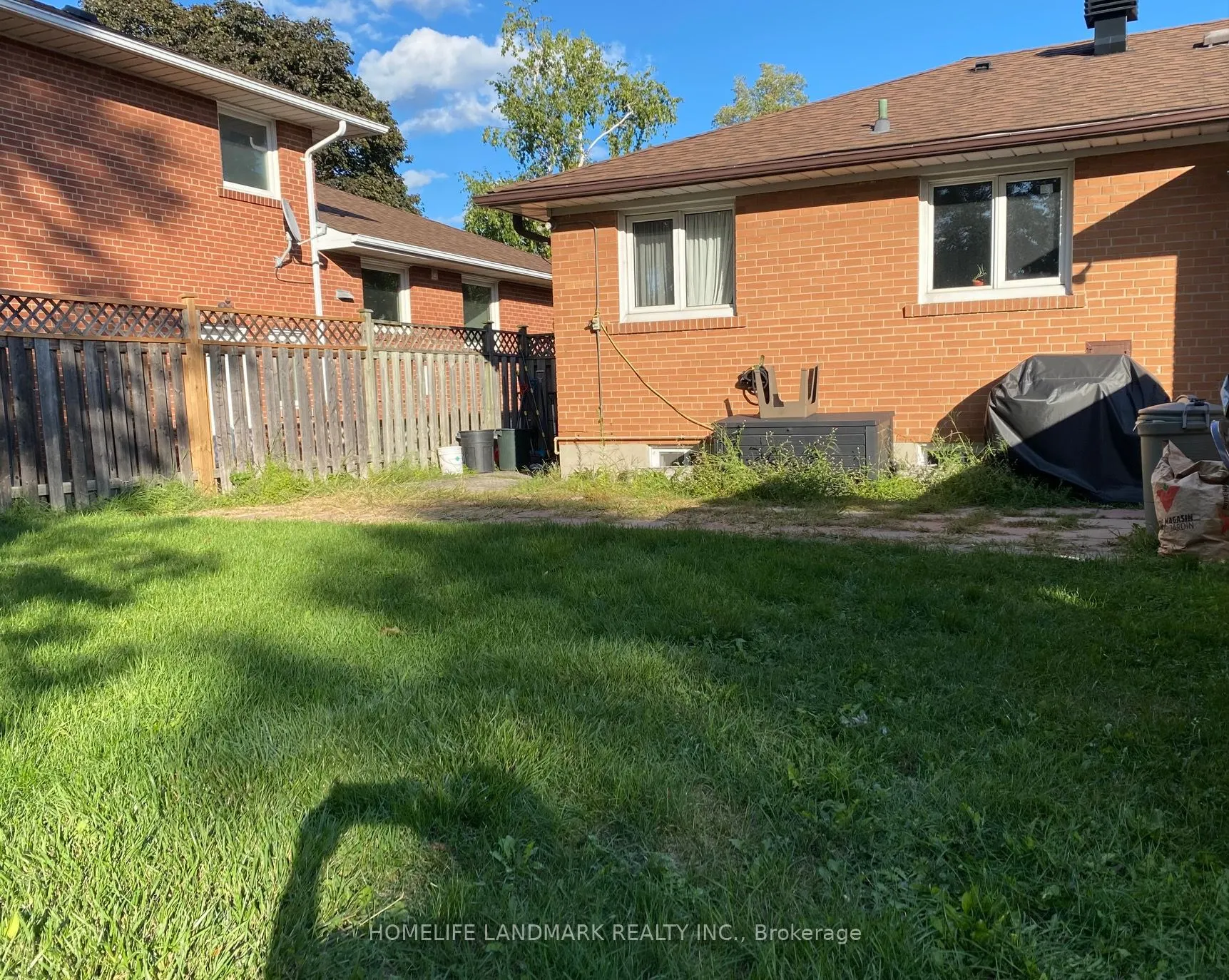 640 Netherton Crescent, #Upper