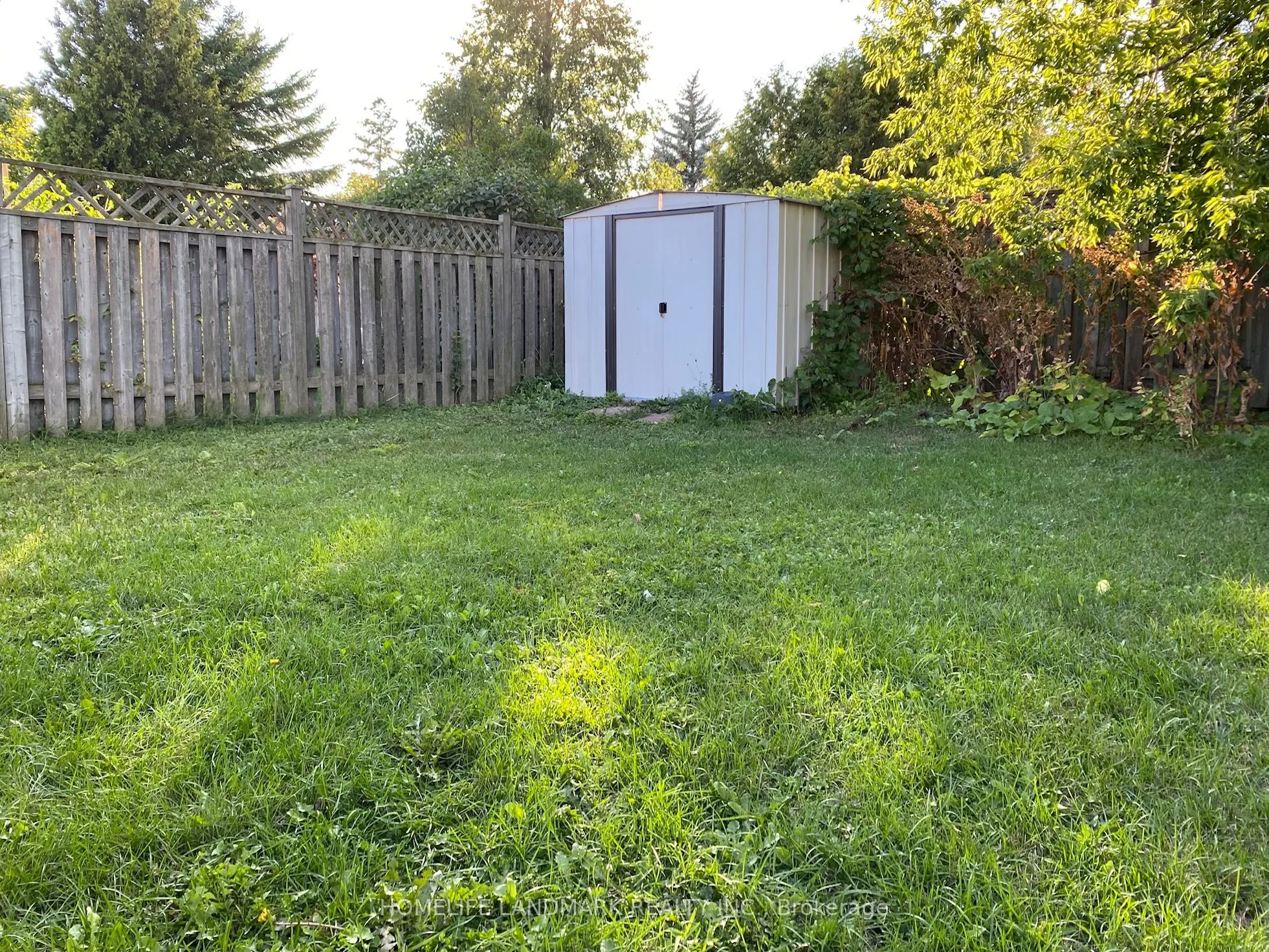 640 Netherton Crescent, #Upper