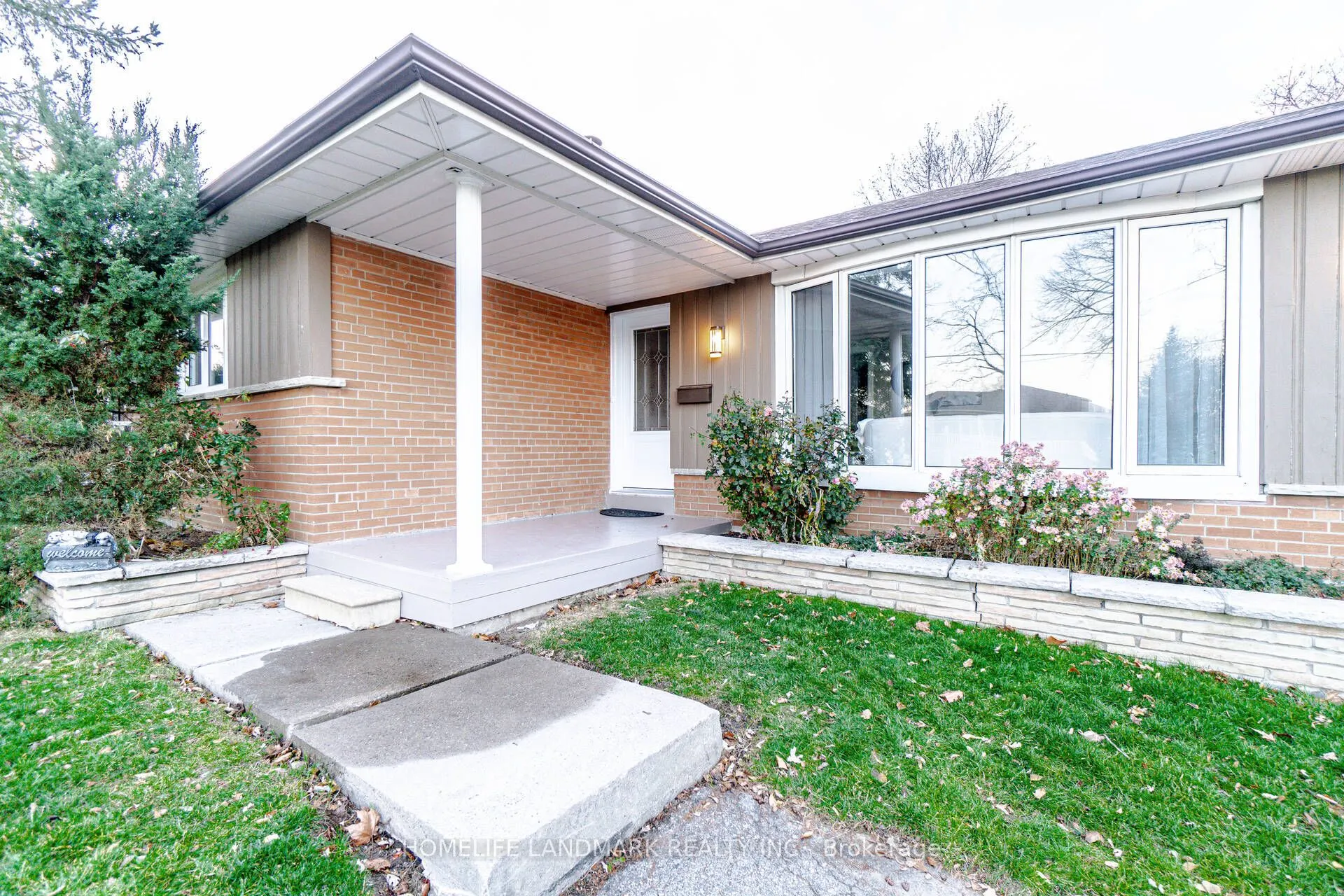 640 Netherton Crescent, #Upper