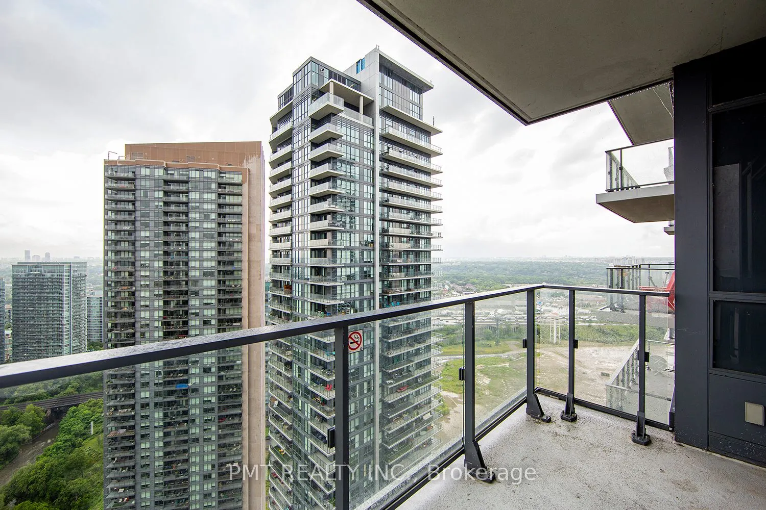 2220 Lake Shore Boulevard W, #3902