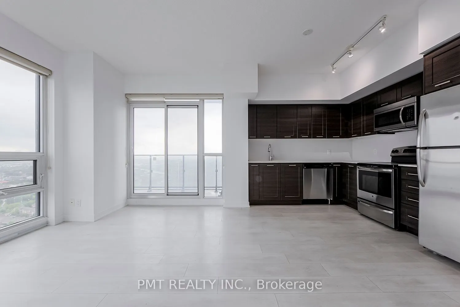 2220 Lake Shore Boulevard W, #3902
