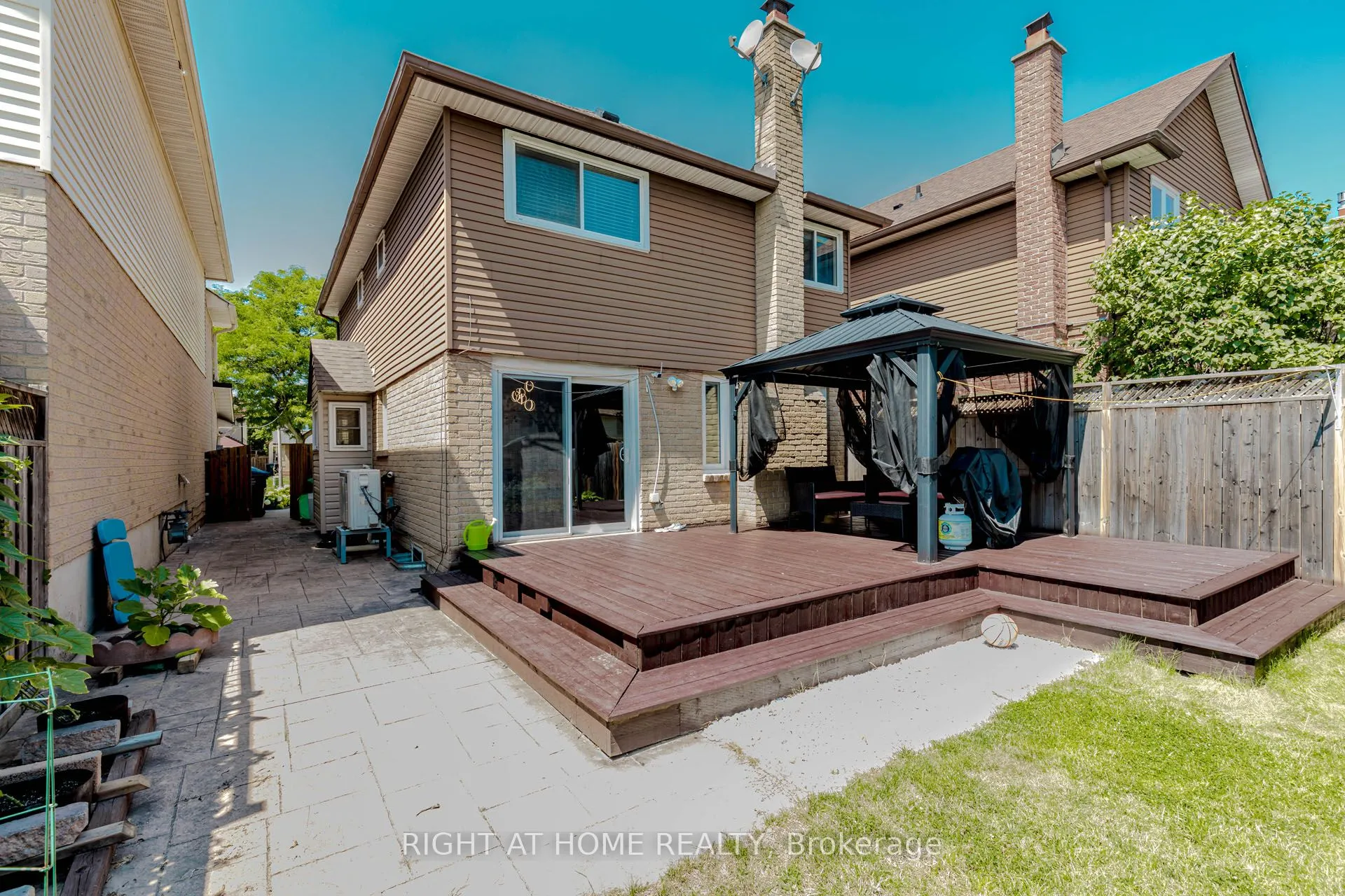 17 Garden Avenue