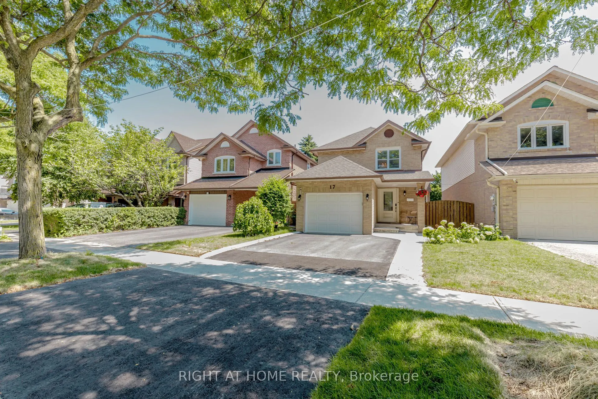 17 Garden Avenue
