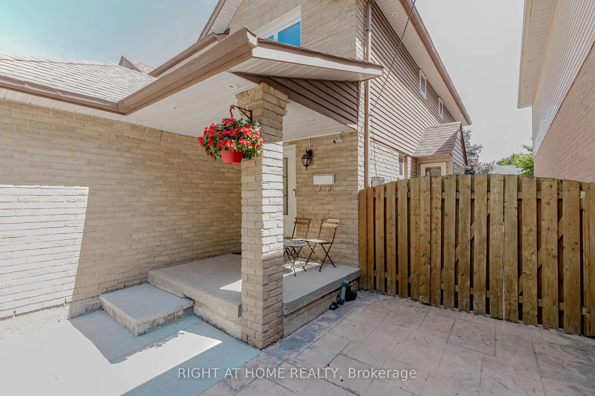 17 Garden Avenue
