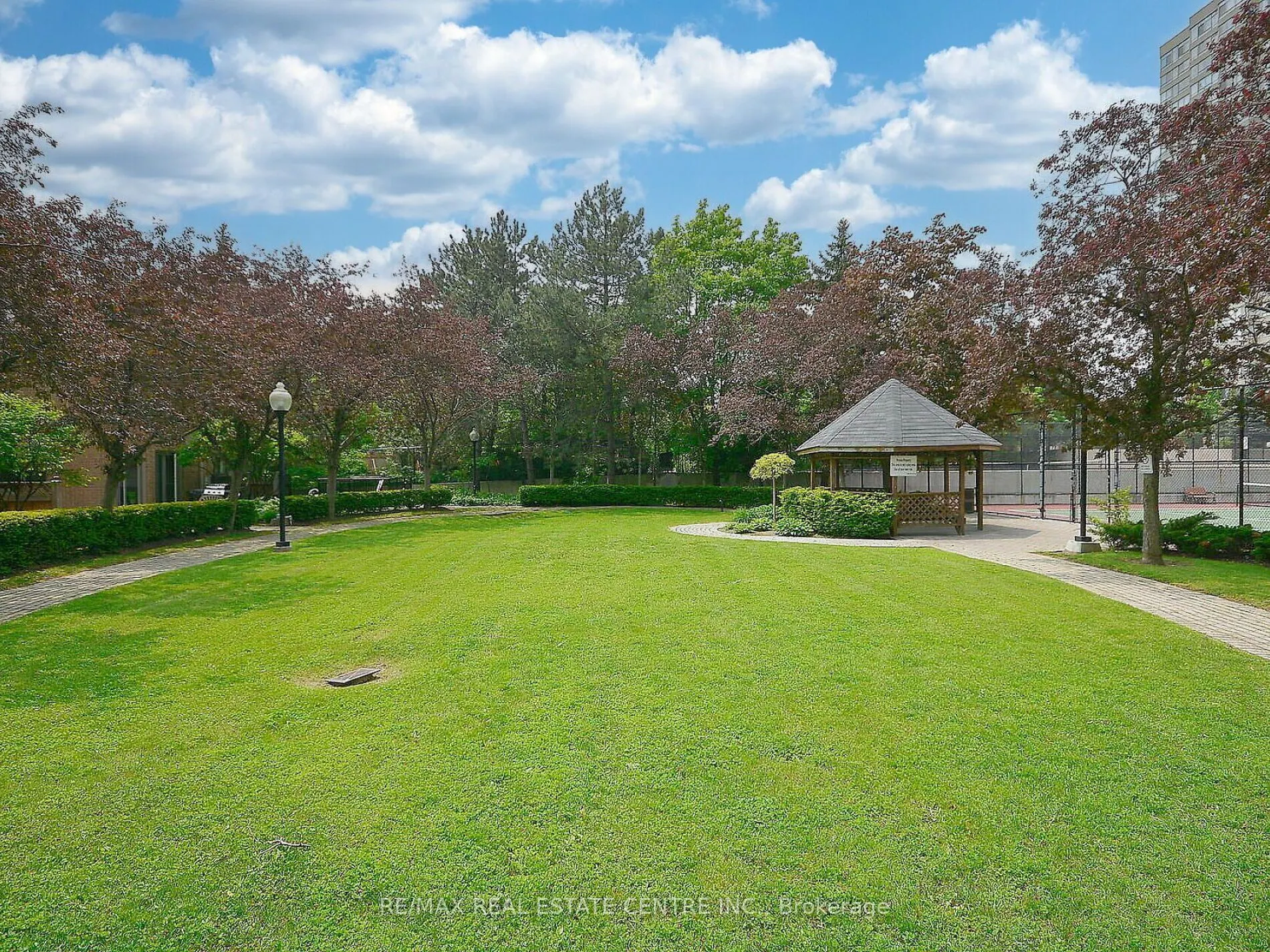 55 Elm Drive W, #1404