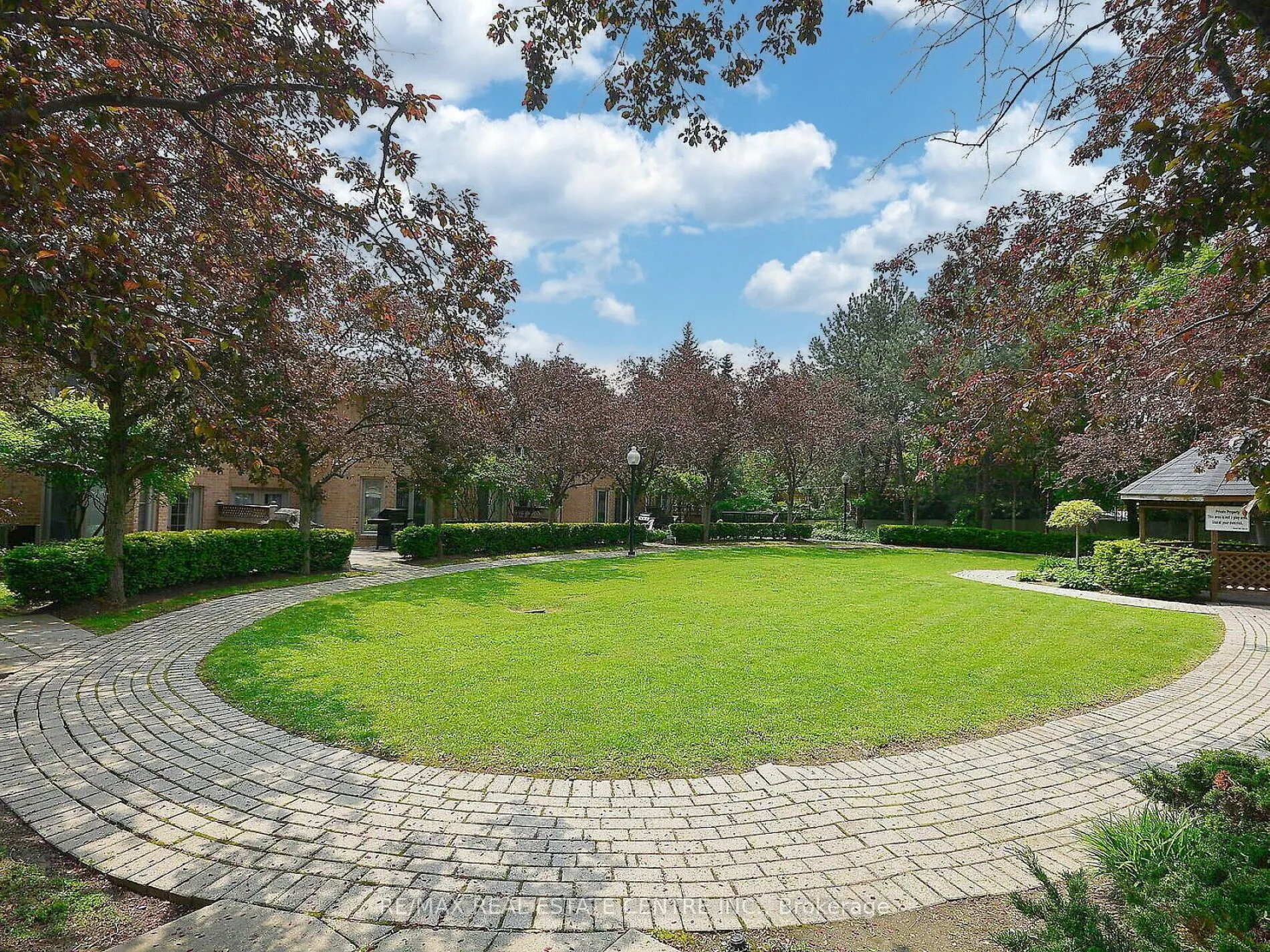 55 Elm Drive W, #1404