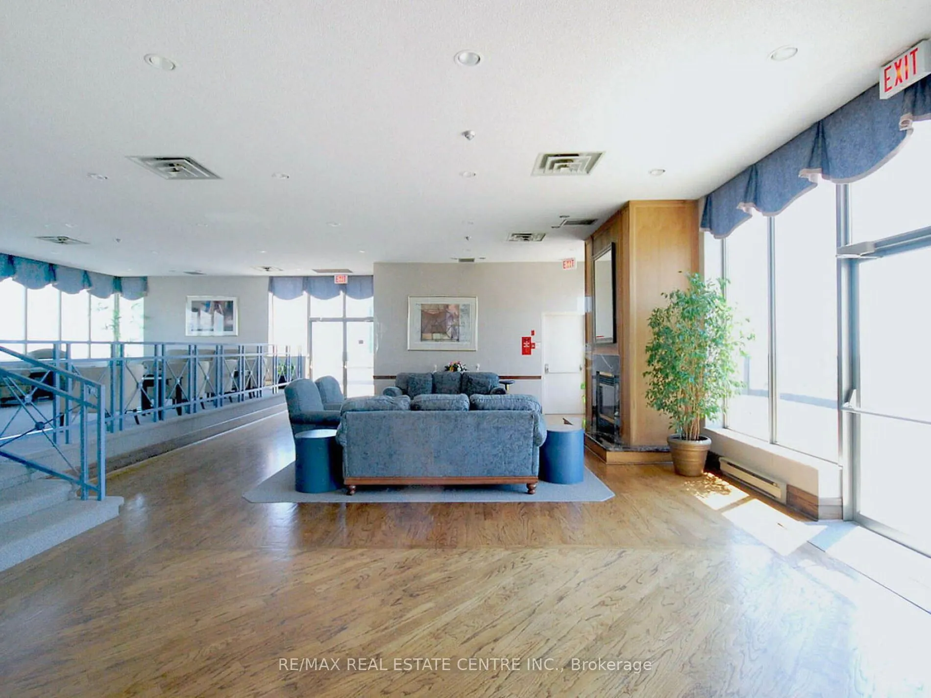 55 Elm Drive W, #1404