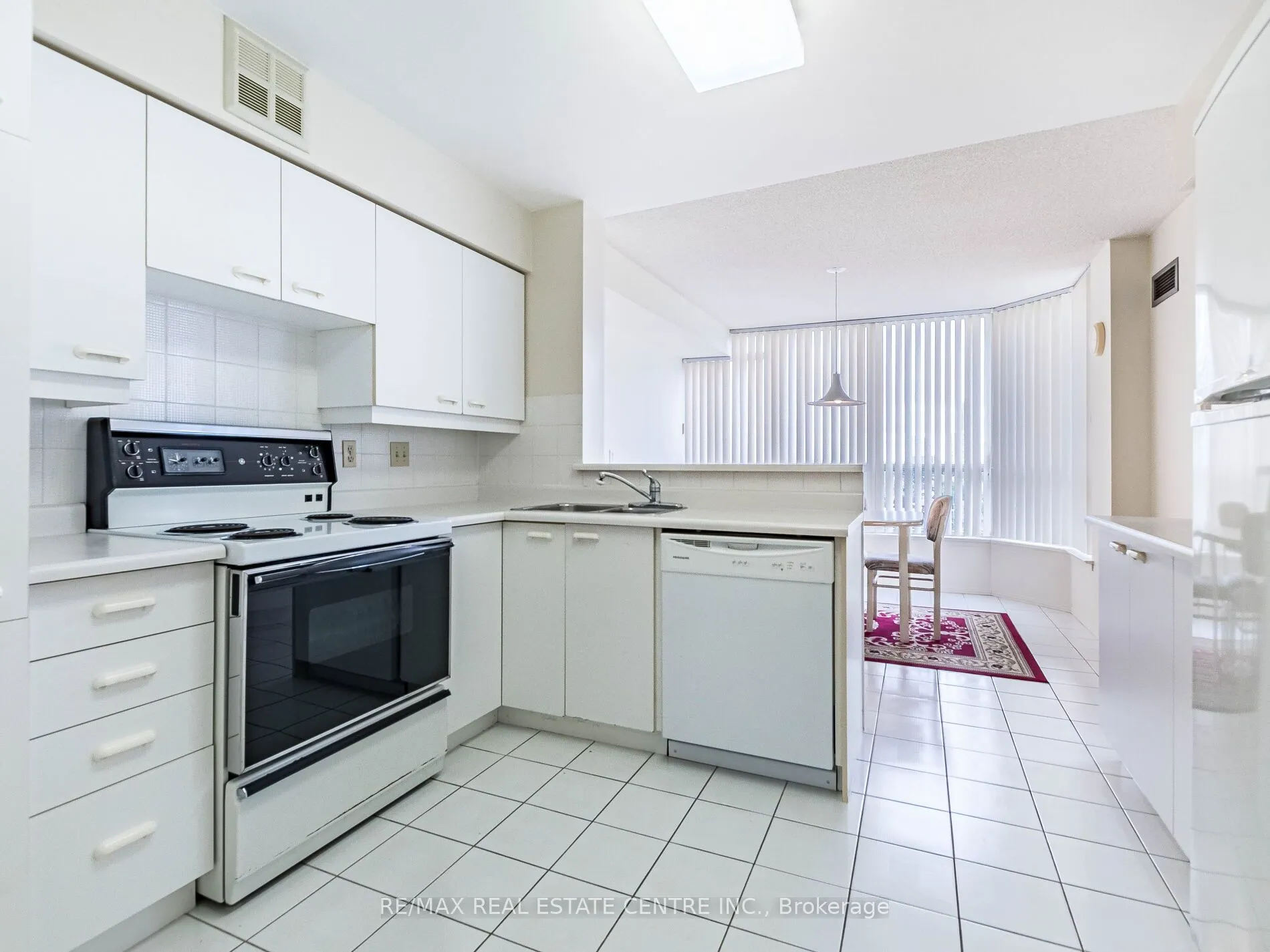 55 Elm Drive W, #1404