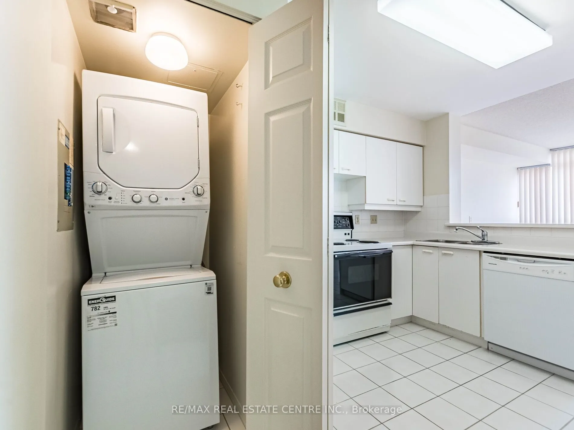 55 Elm Drive W, #1404