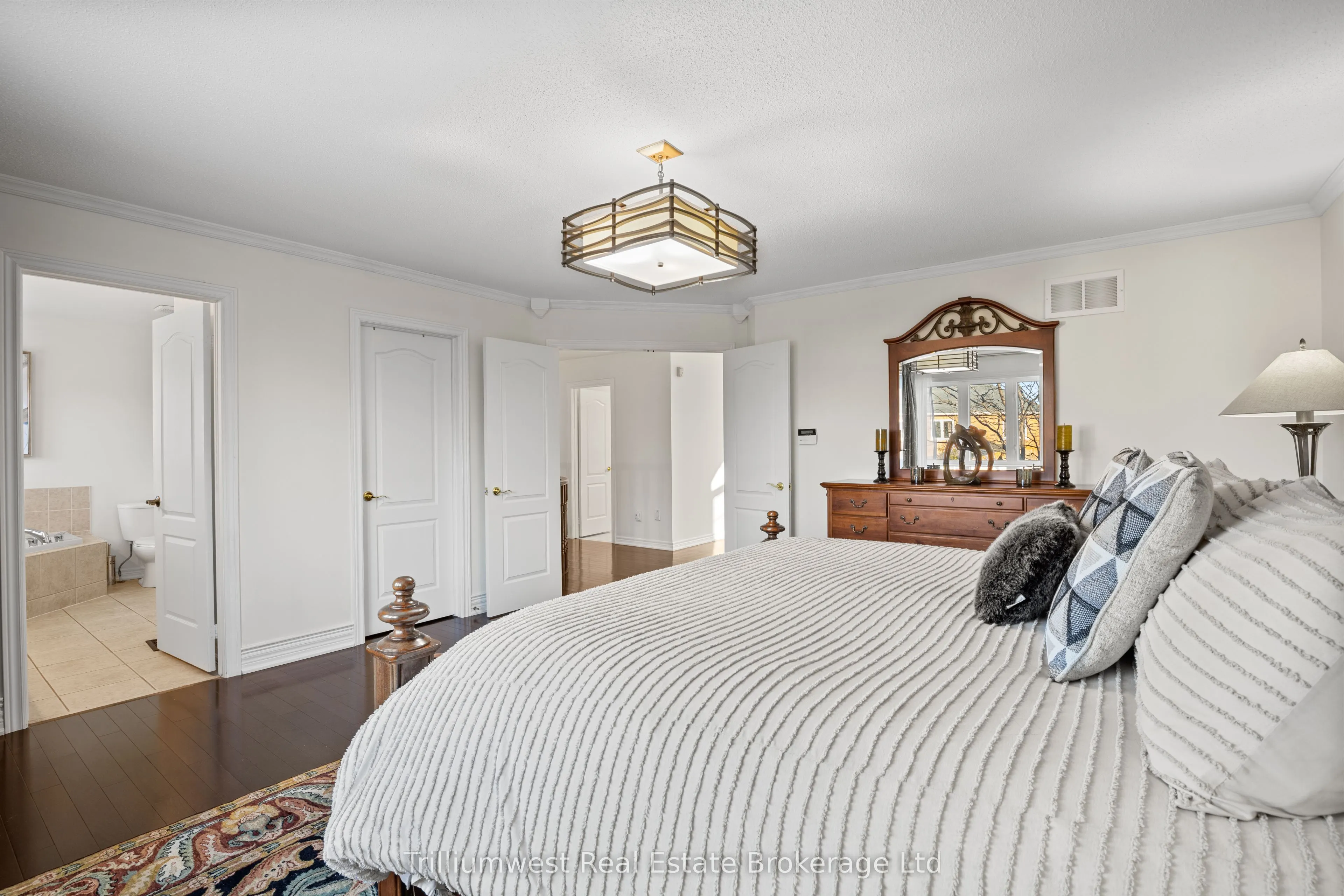 227 Beechtree Crescent