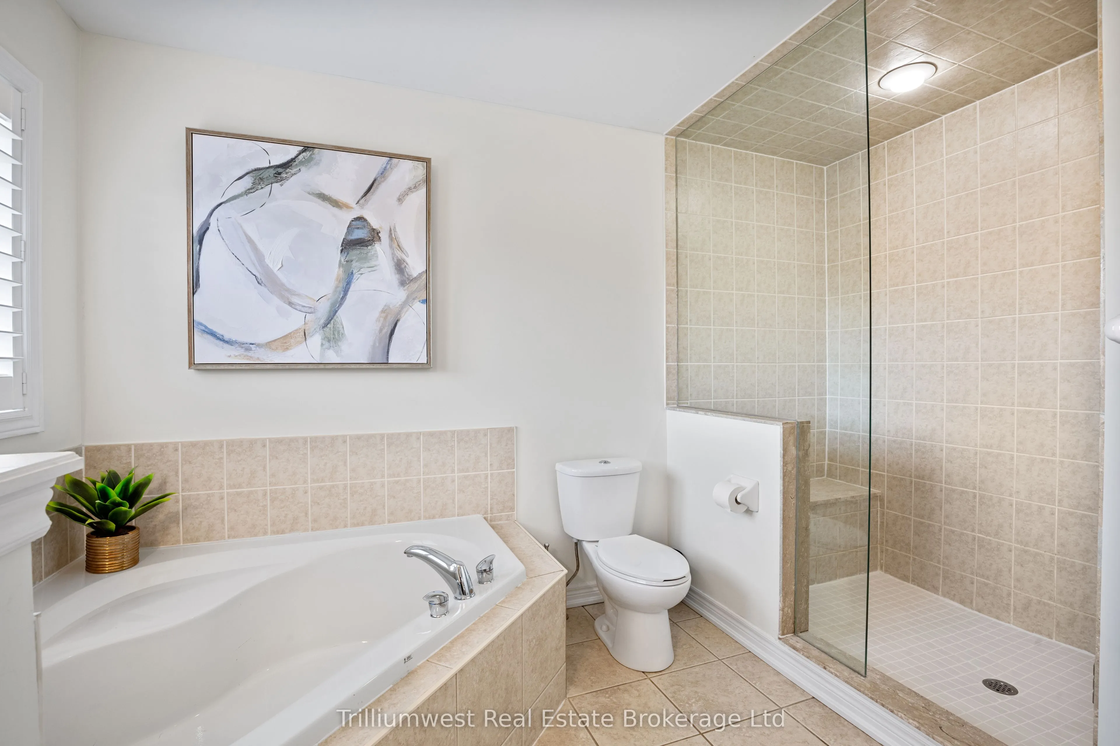 227 Beechtree Crescent