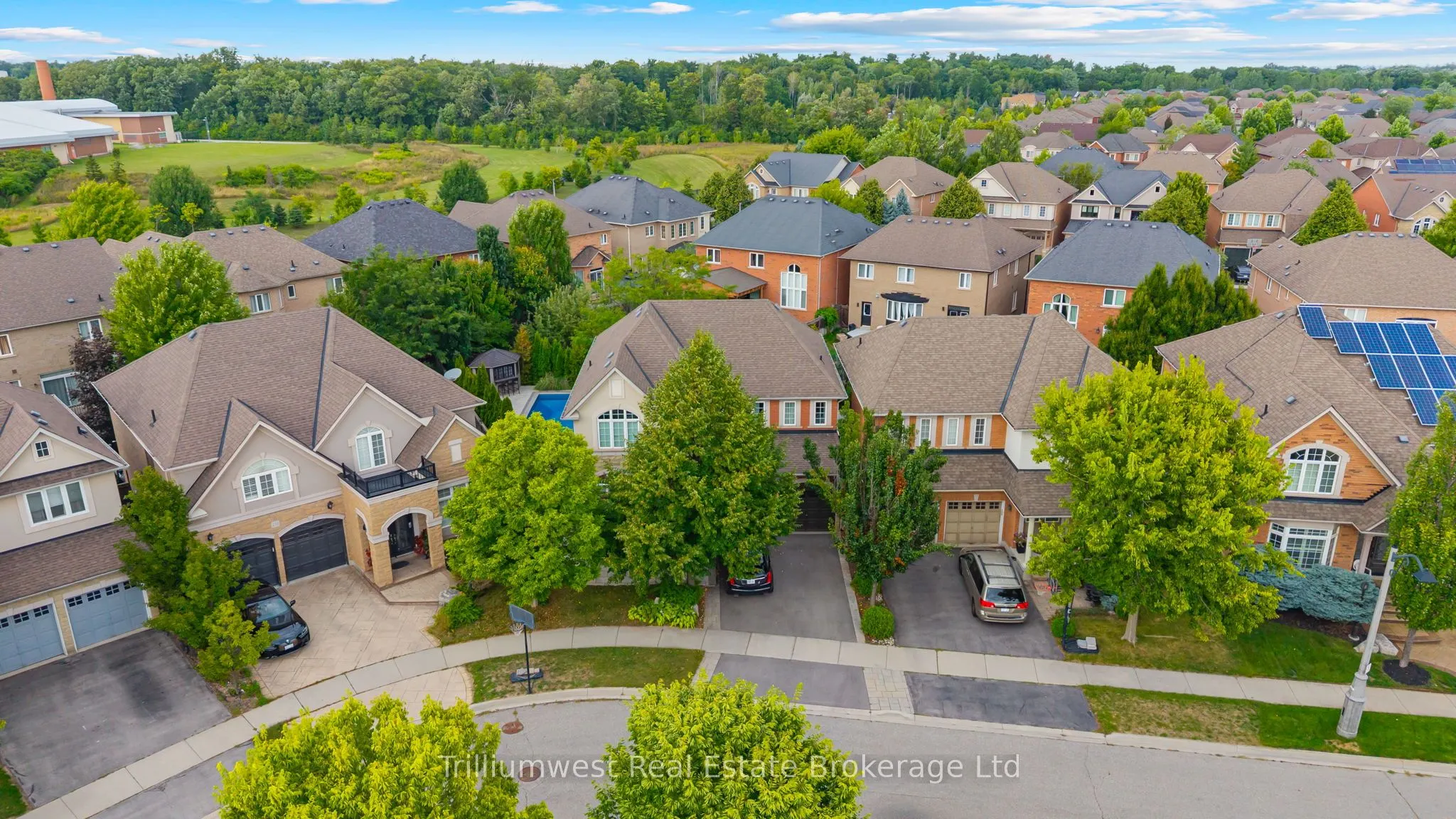 227 Beechtree Crescent