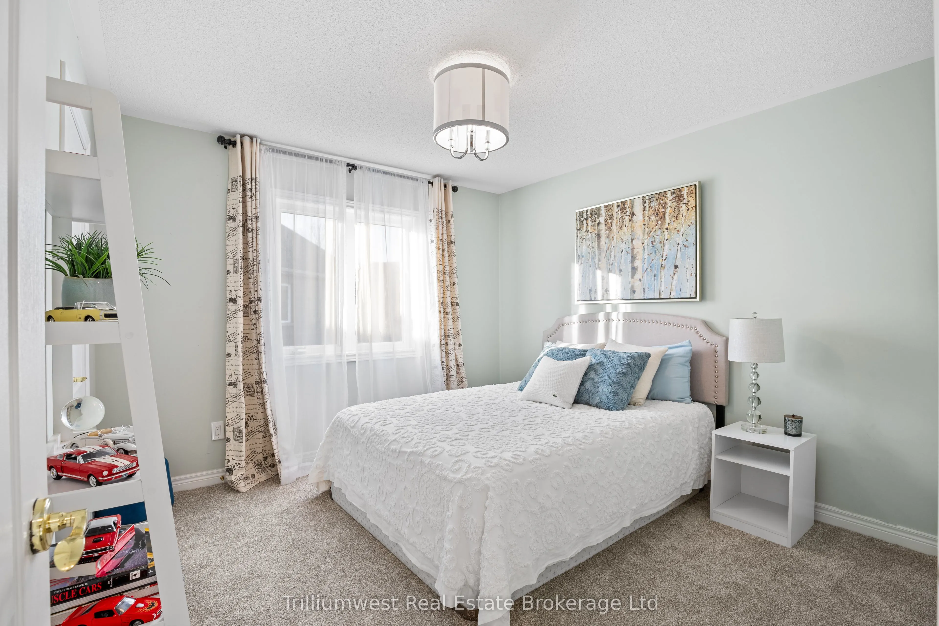 227 Beechtree Crescent