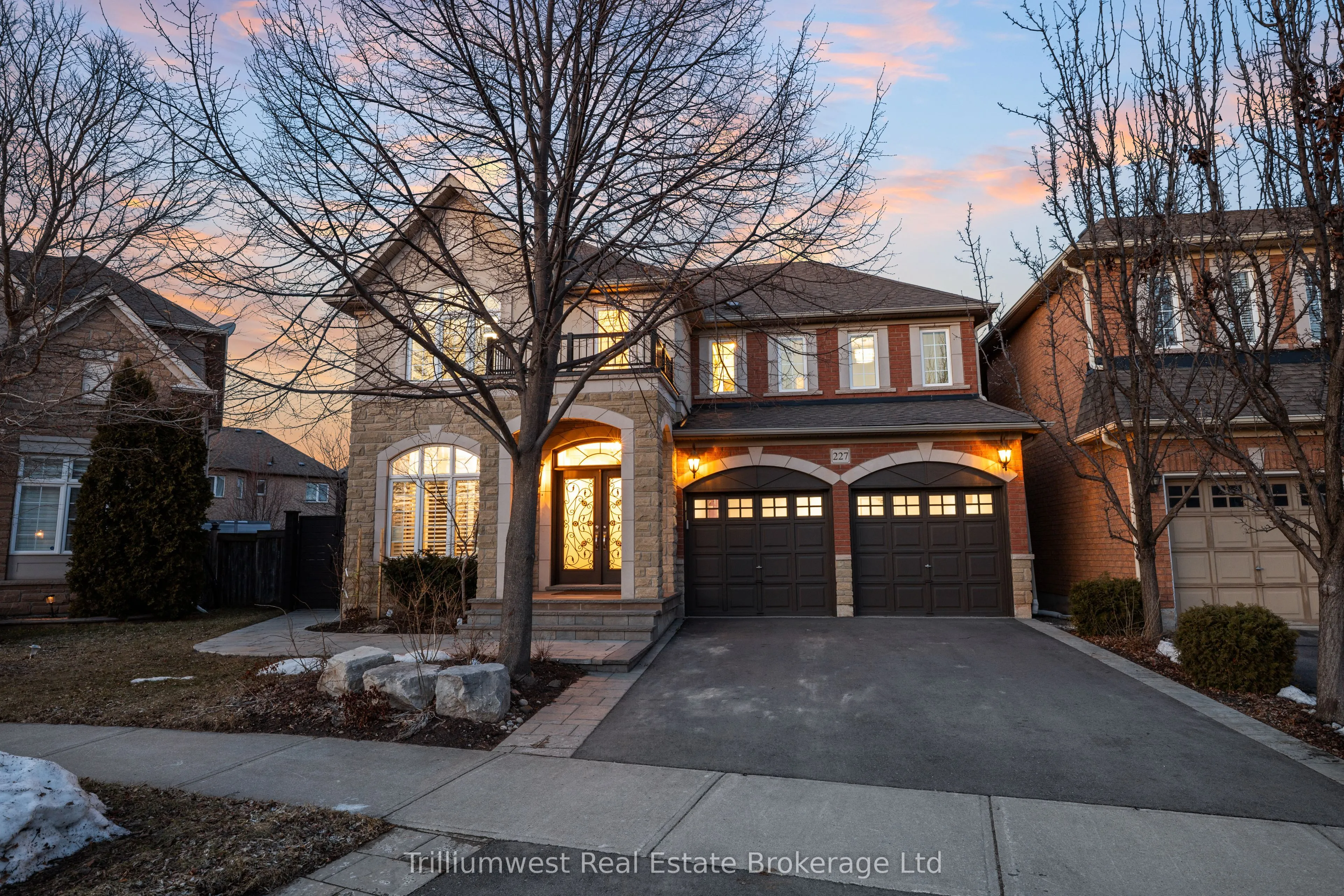227 Beechtree Crescent