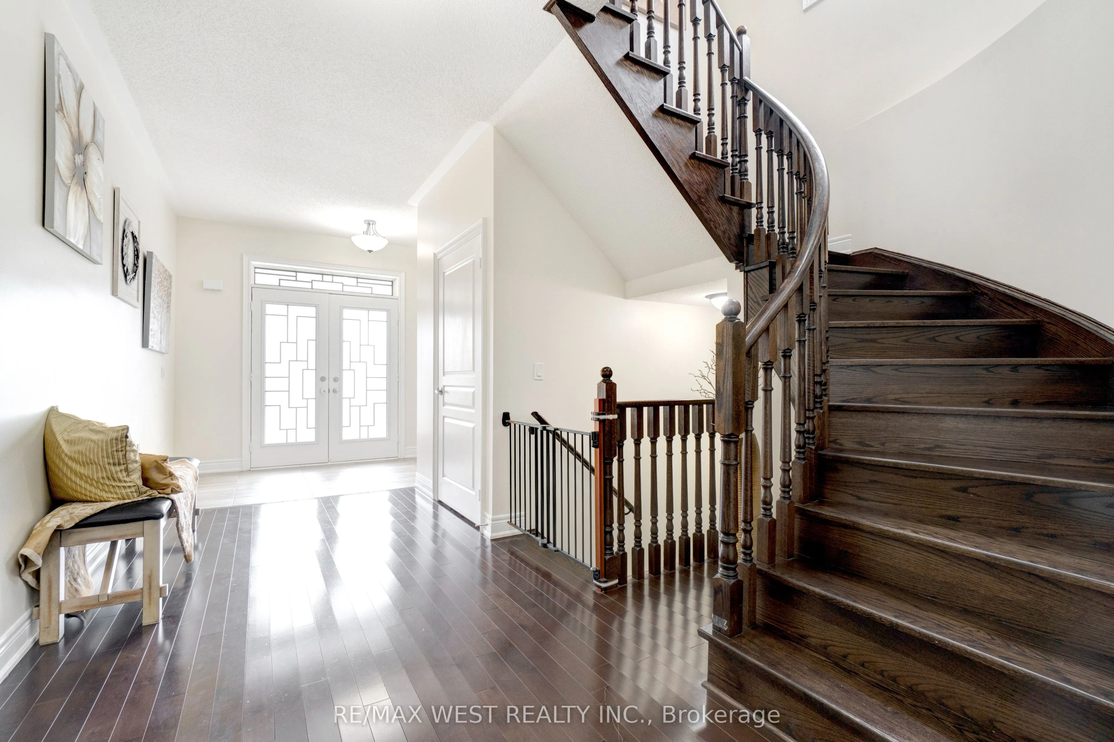 32 Brookwater Crescent