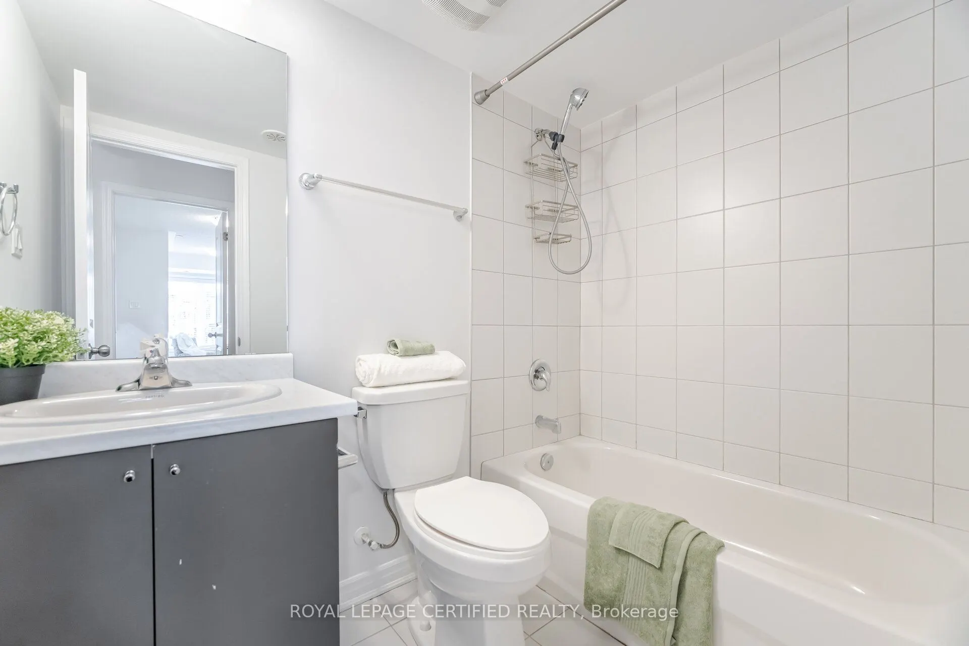 1150 Stroud Lane, #4