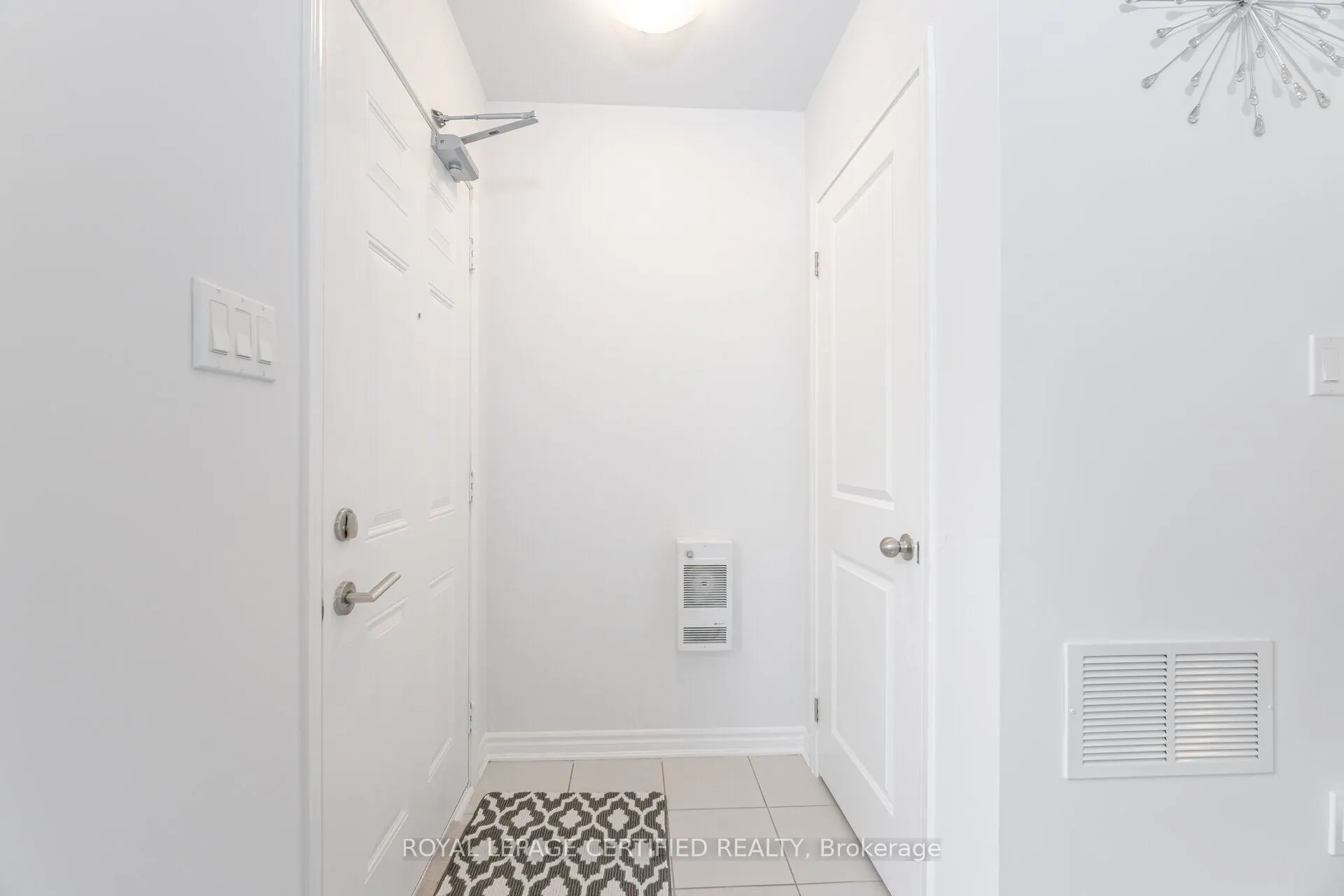 1150 Stroud Lane, #4