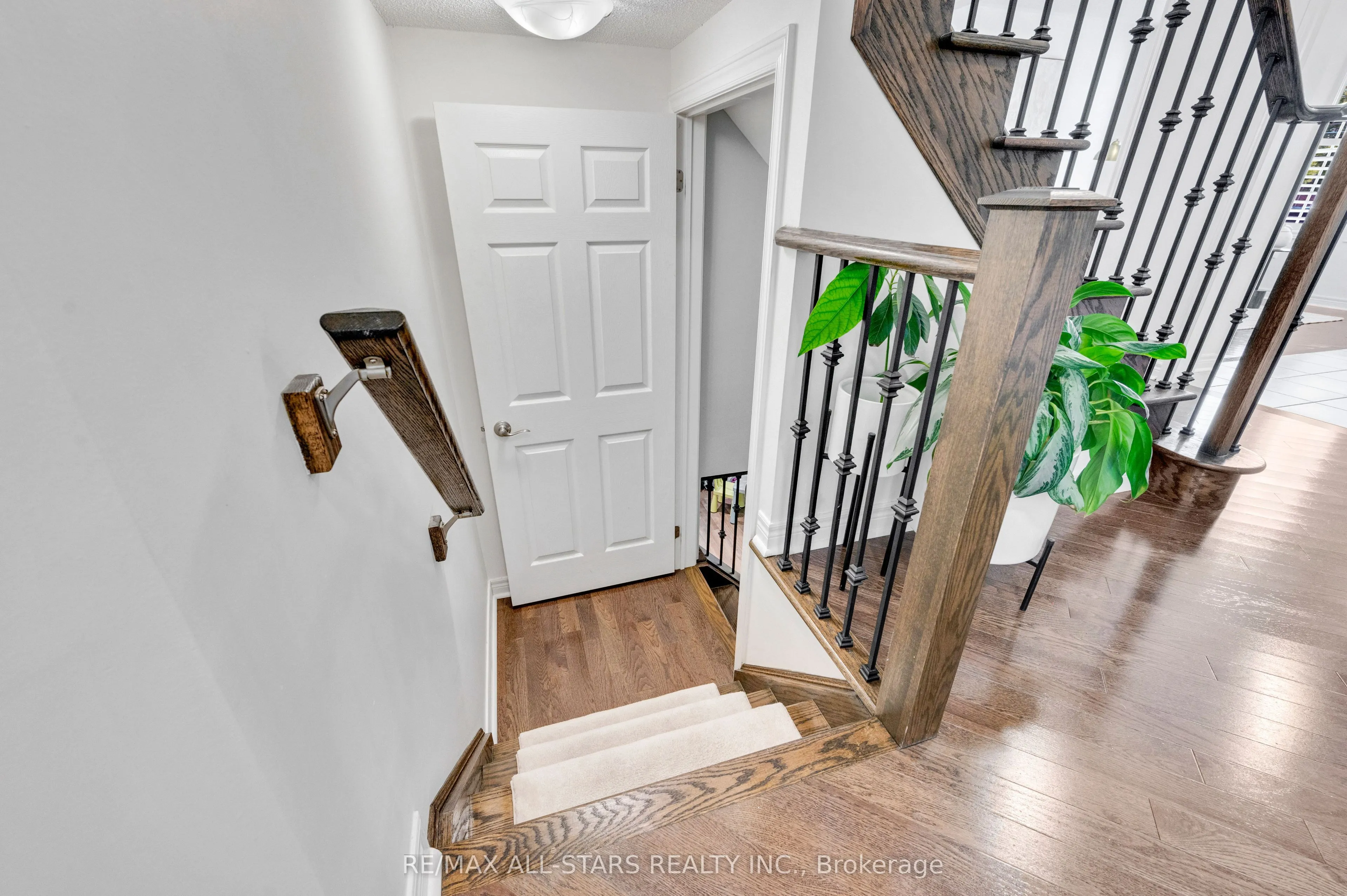 48 Cottonfield Circle