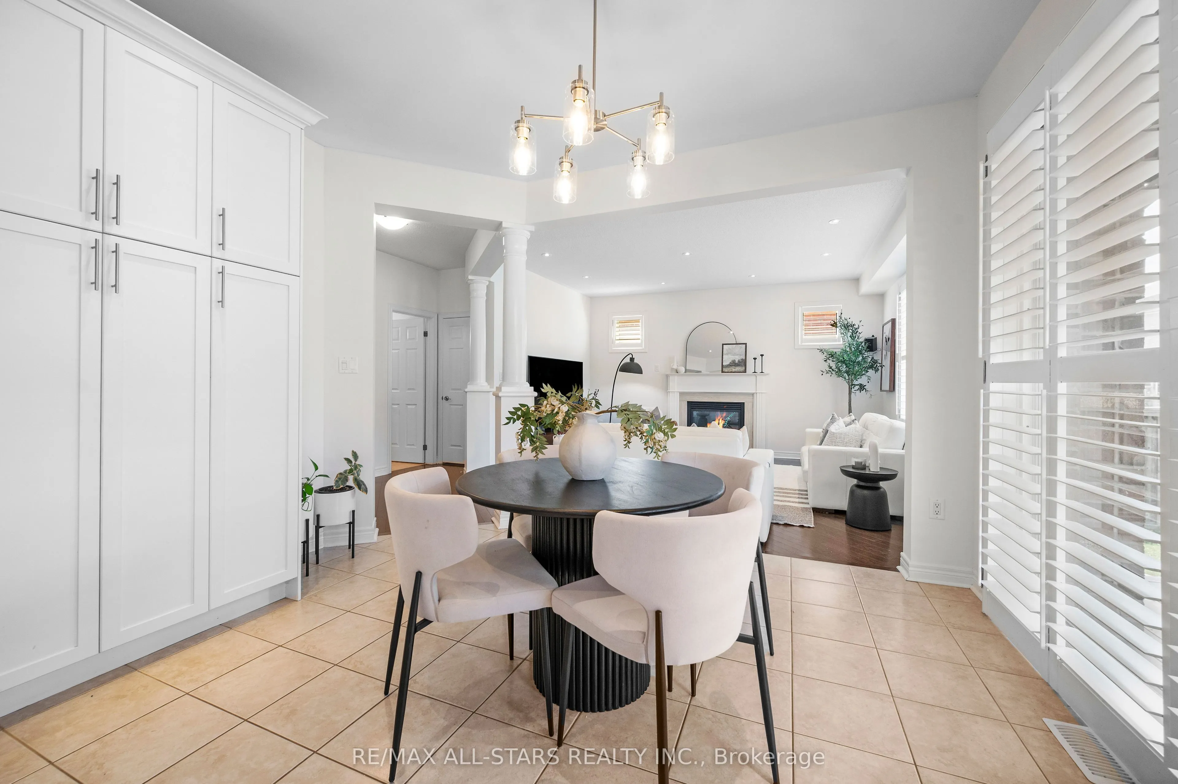 48 Cottonfield Circle
