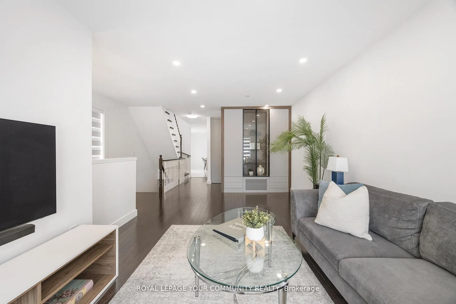 3020 Cedarglen Gate, #17