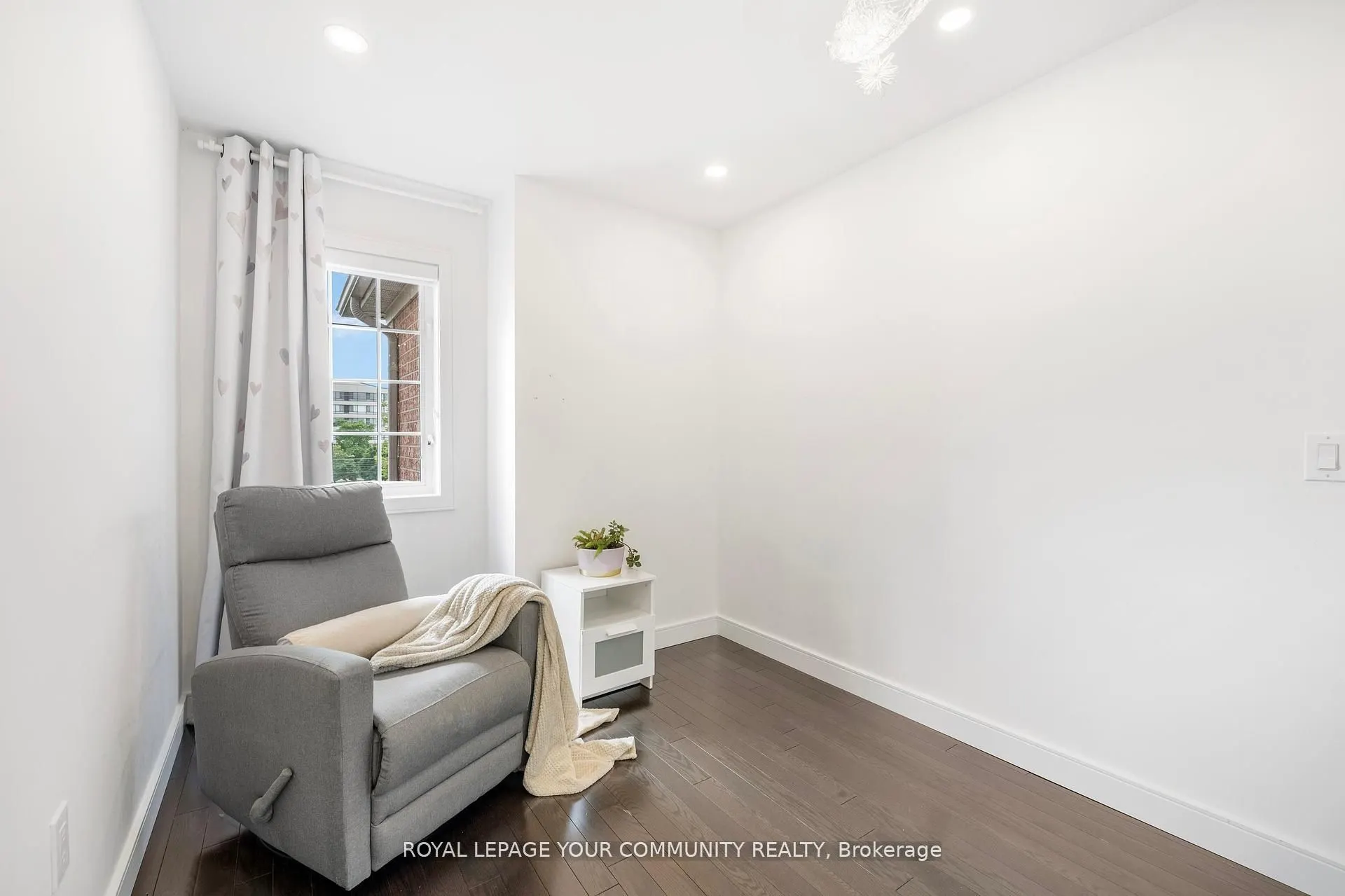 3020 Cedarglen Gate, #17
