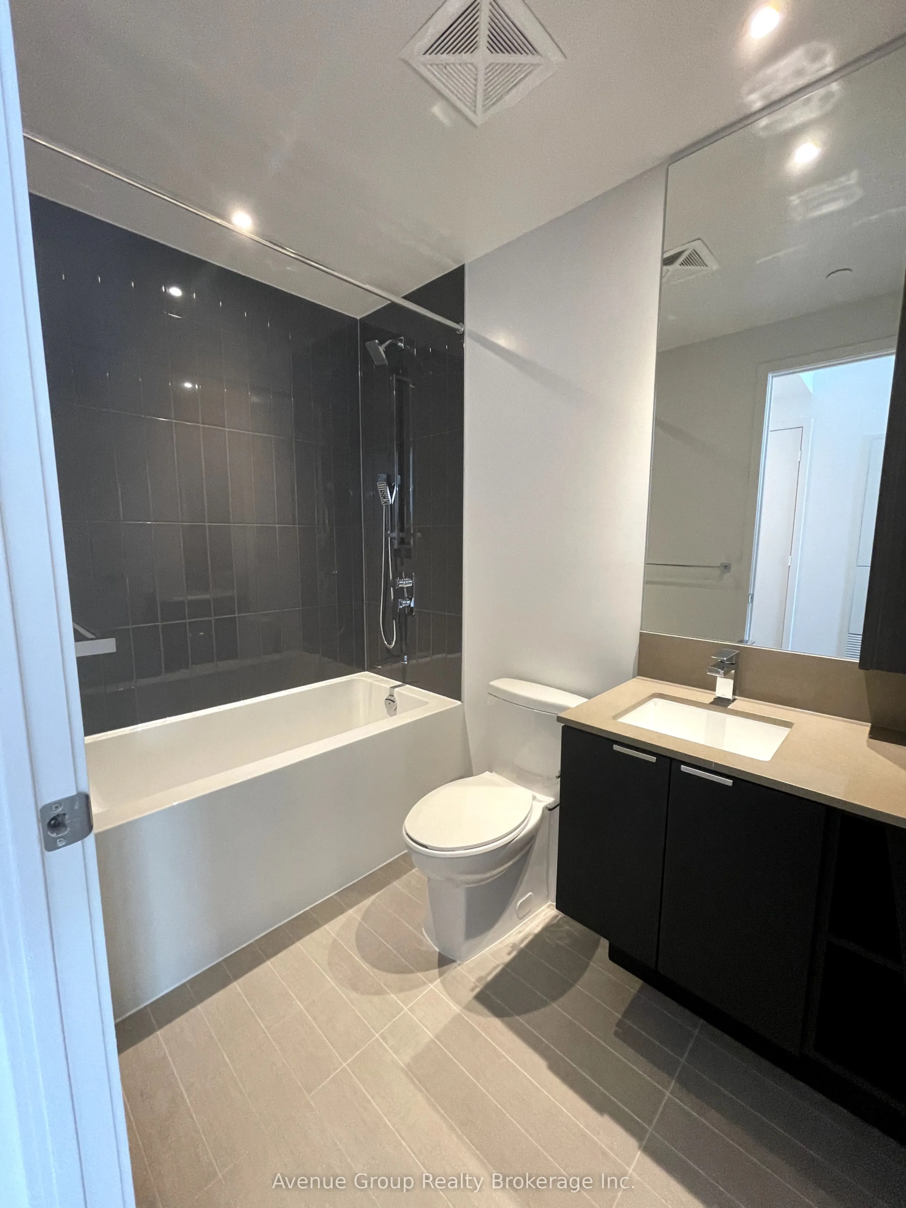 3883 Quartz Road, #1013