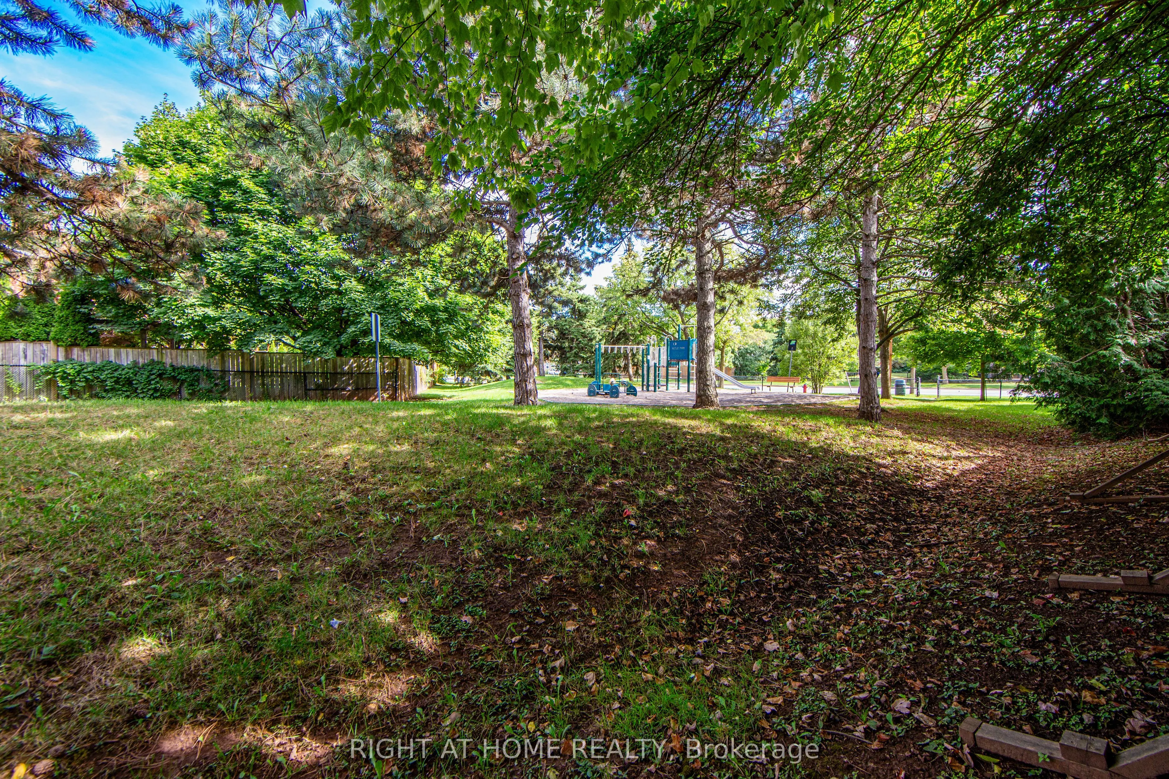 1020 Roxborough Drive