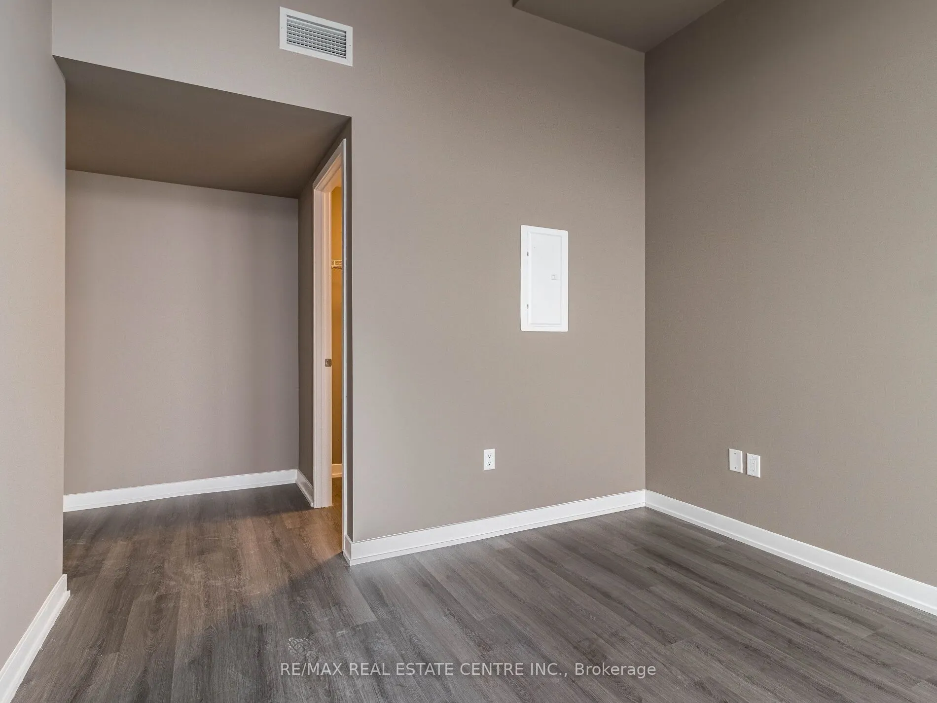 3883 Quartz Road, #5907