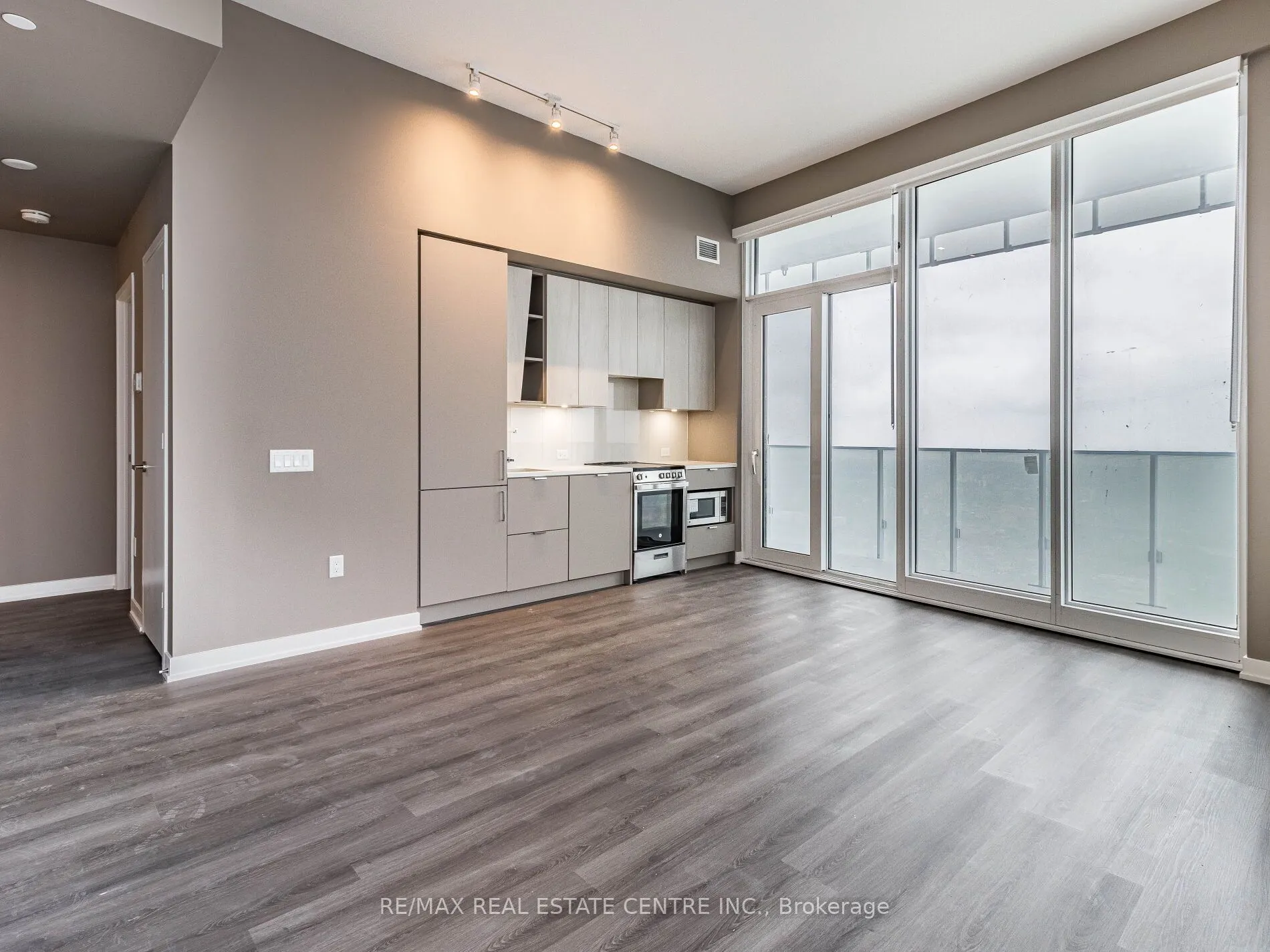3883 Quartz Road, #5907