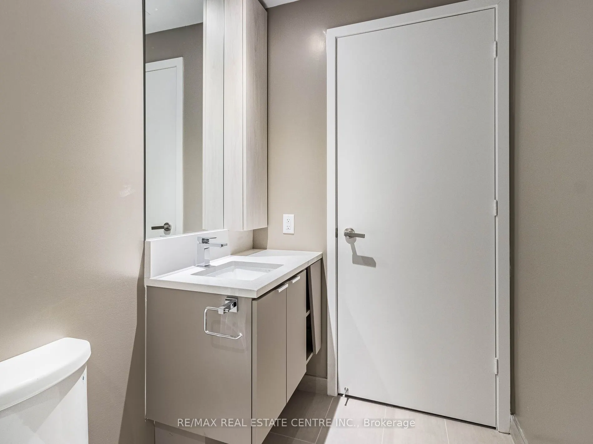 3883 Quartz Road, #5907