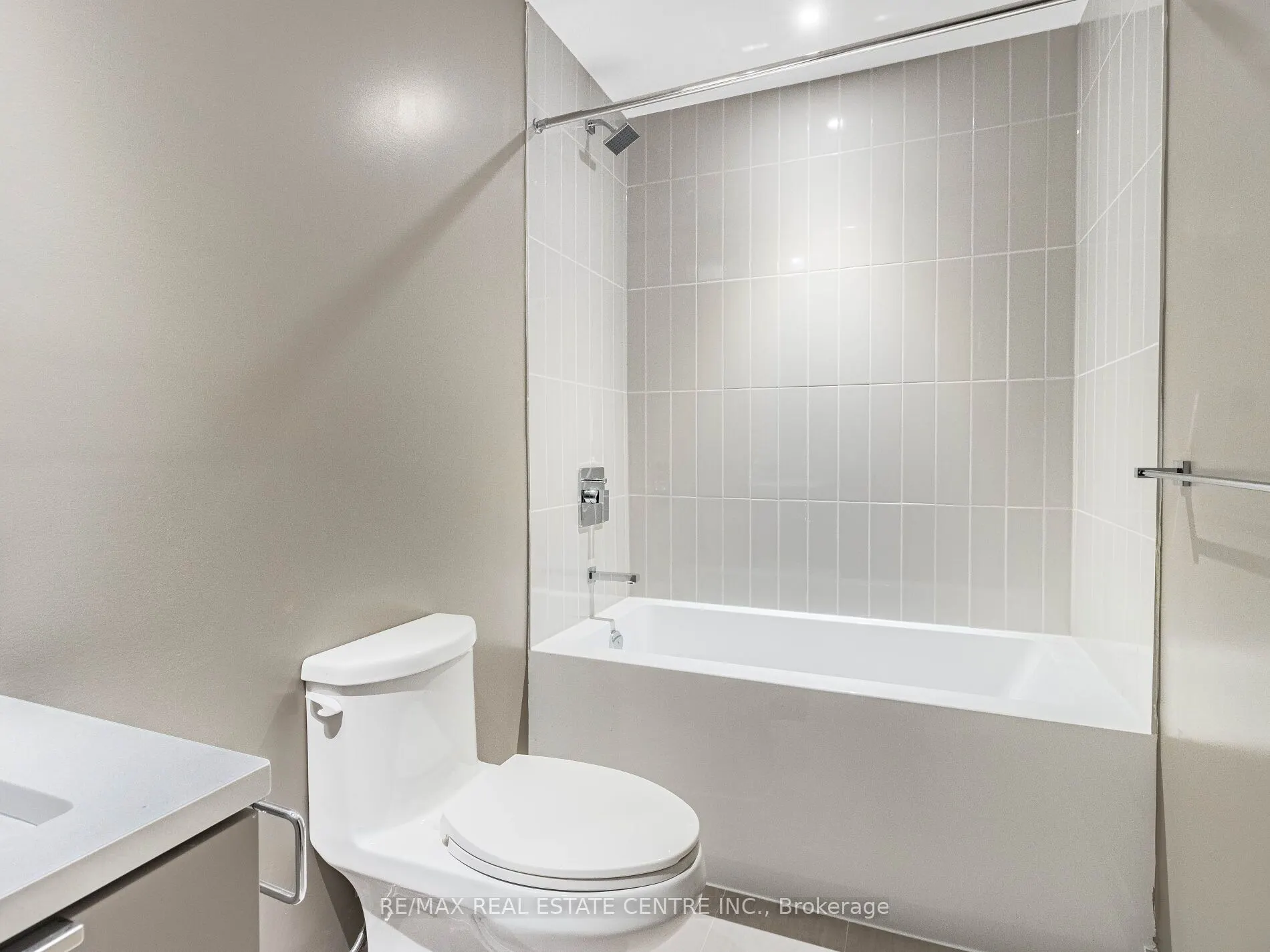 3883 Quartz Road, #5907