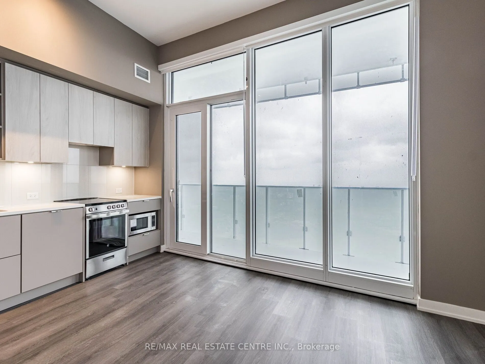 3883 Quartz Road, #5907