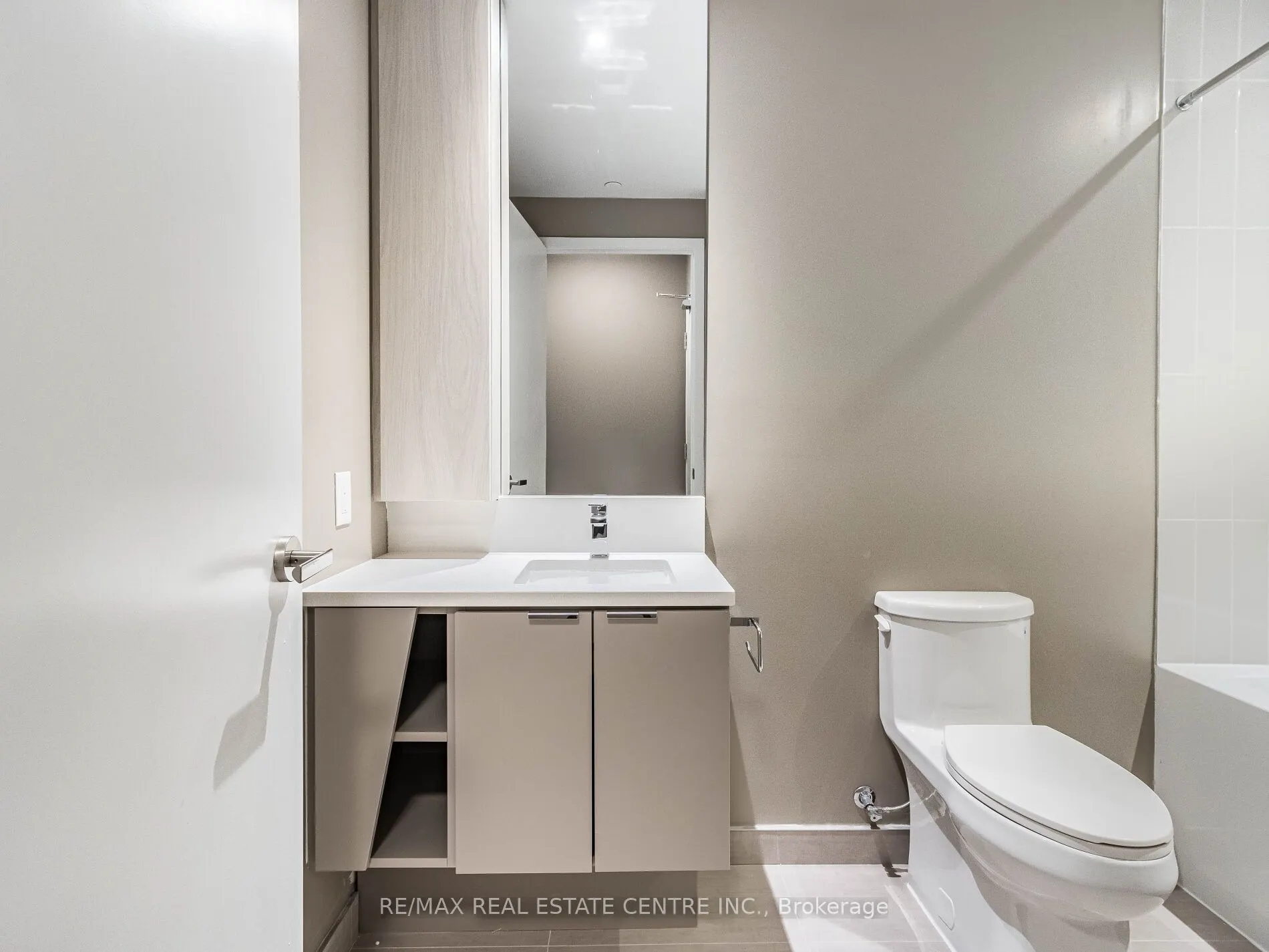 3883 Quartz Road, #5907
