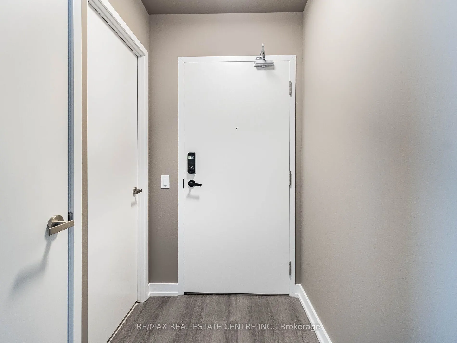 3883 Quartz Road, #5907