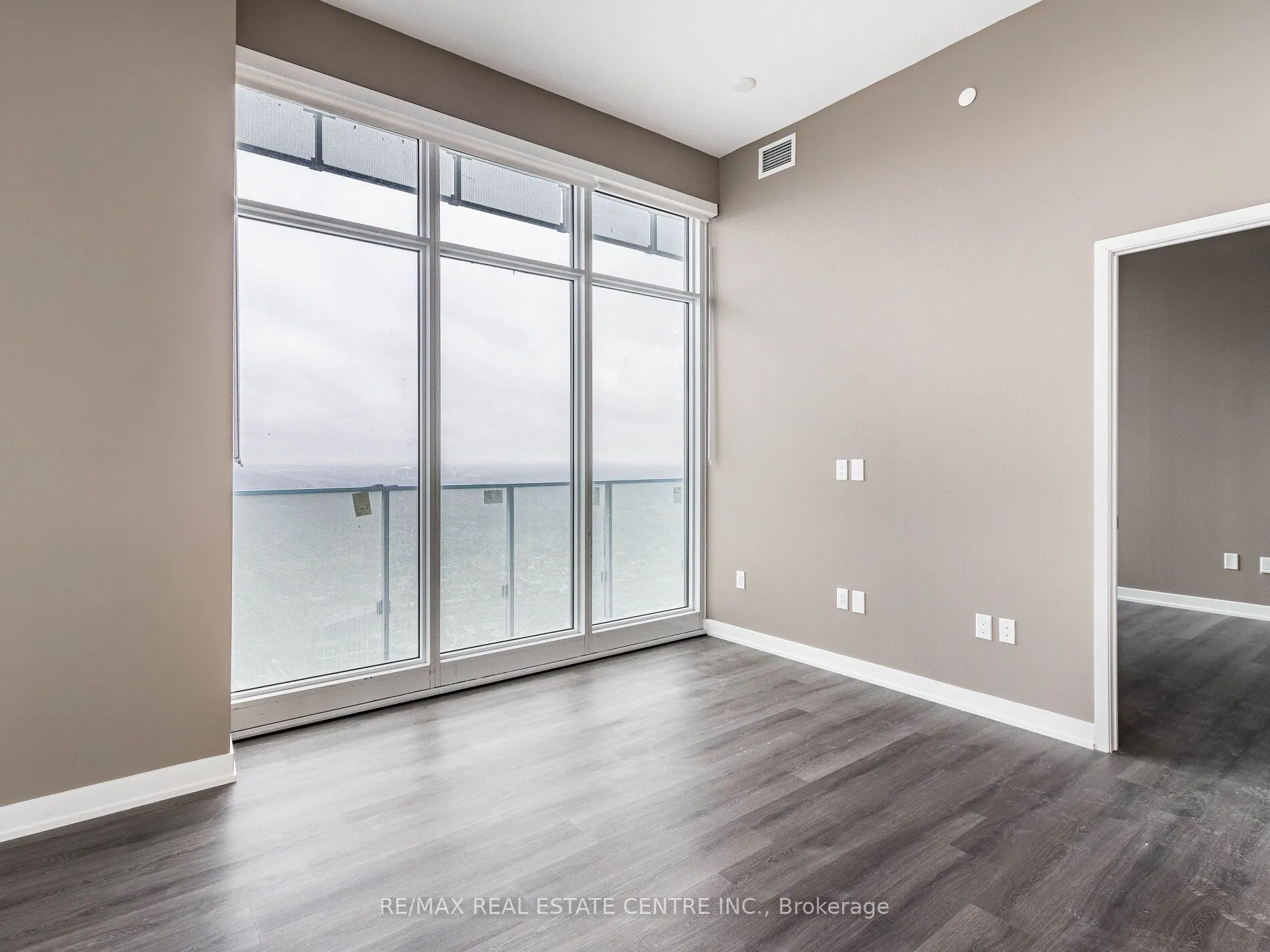 3883 Quartz Road, #5907