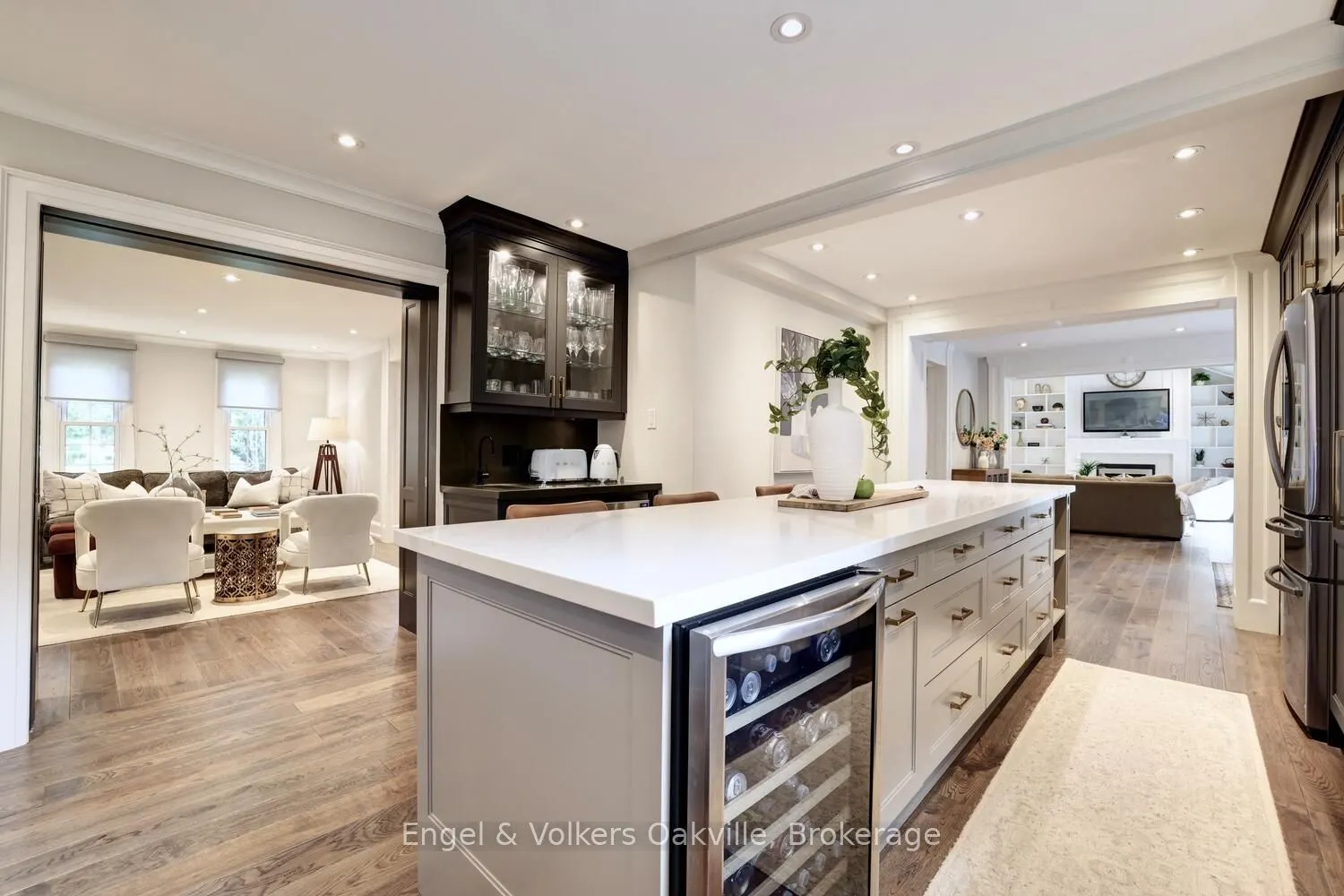 262 Vinova Court