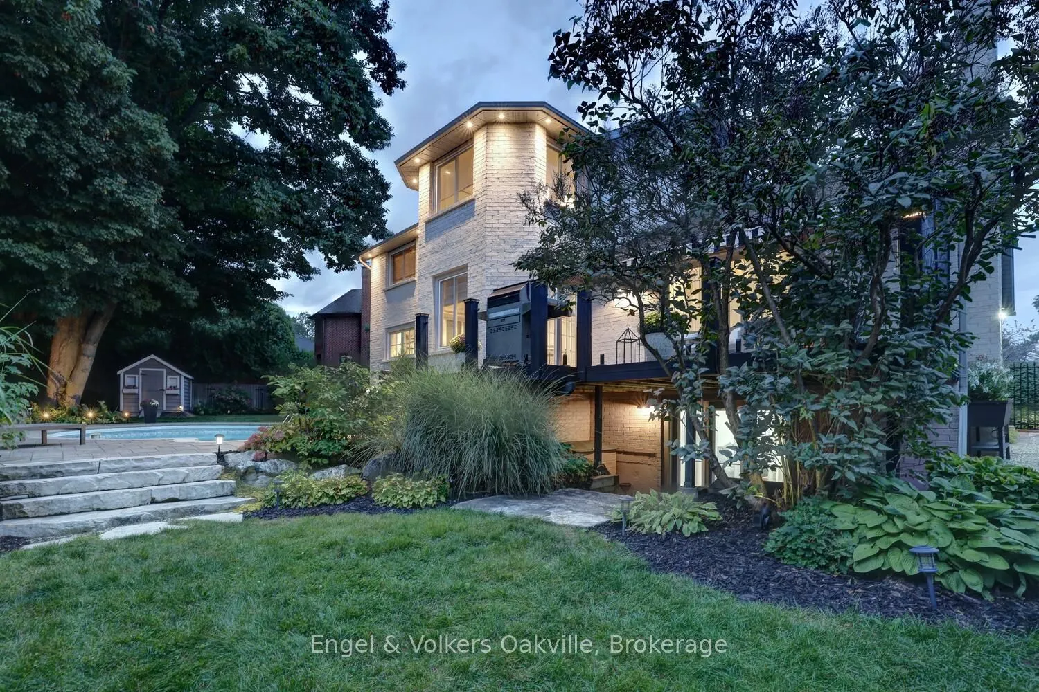 262 Vinova Court
