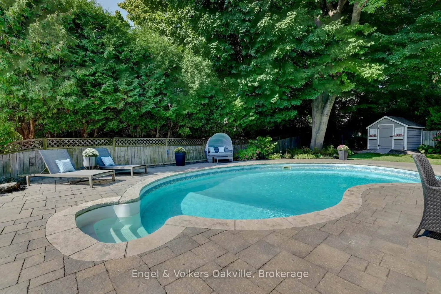 262 Vinova Court