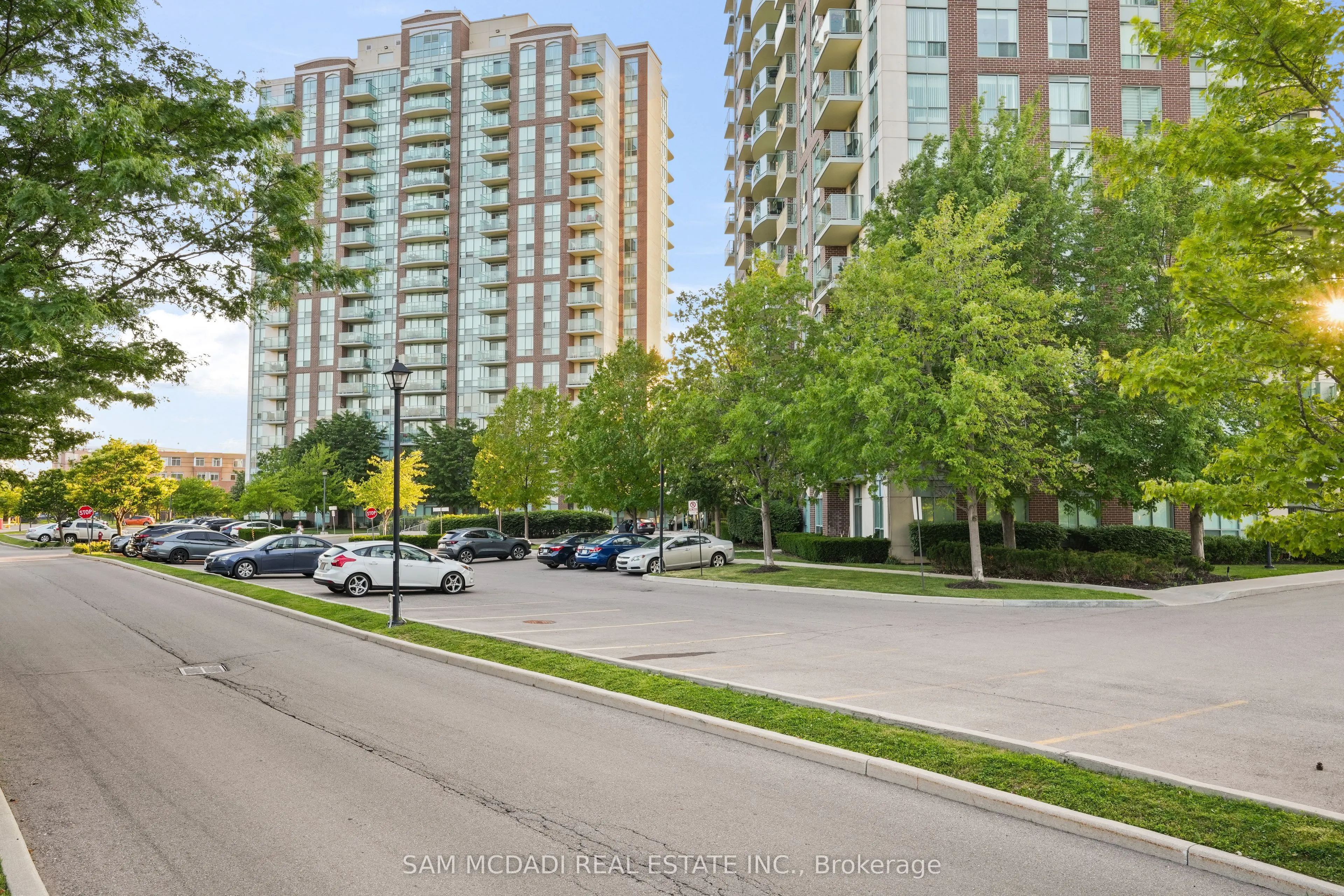 4879 Kimbermount Avenue, #1608
