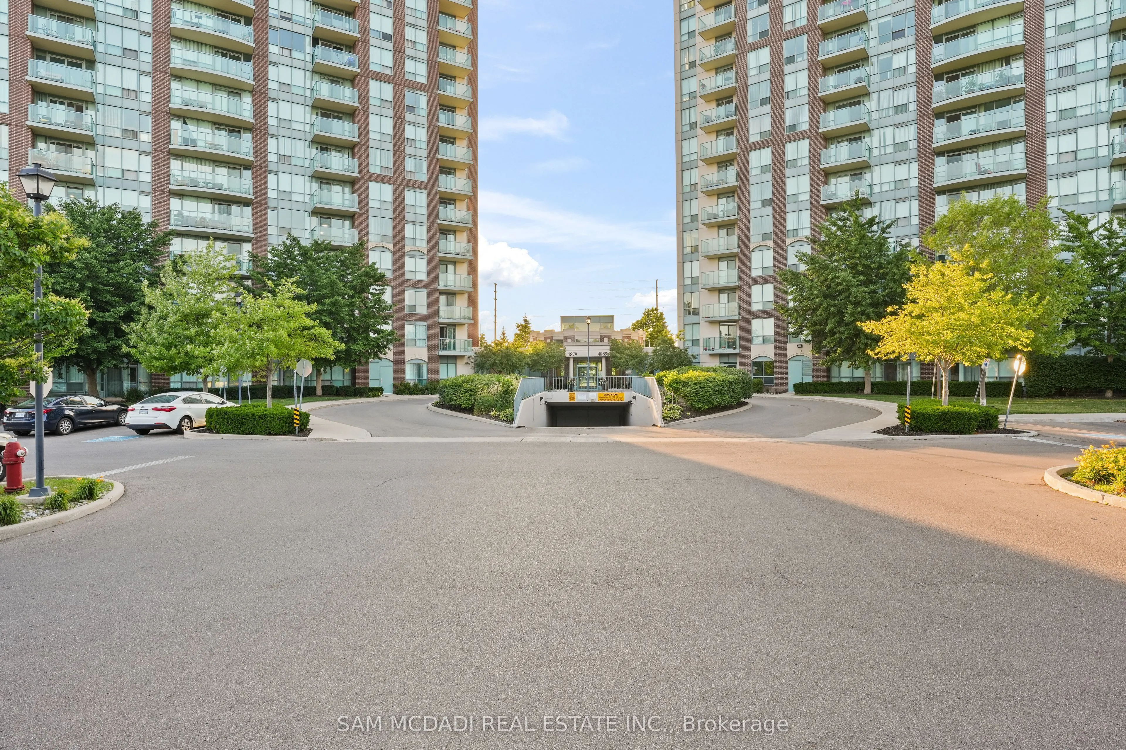 4879 Kimbermount Avenue, #1608