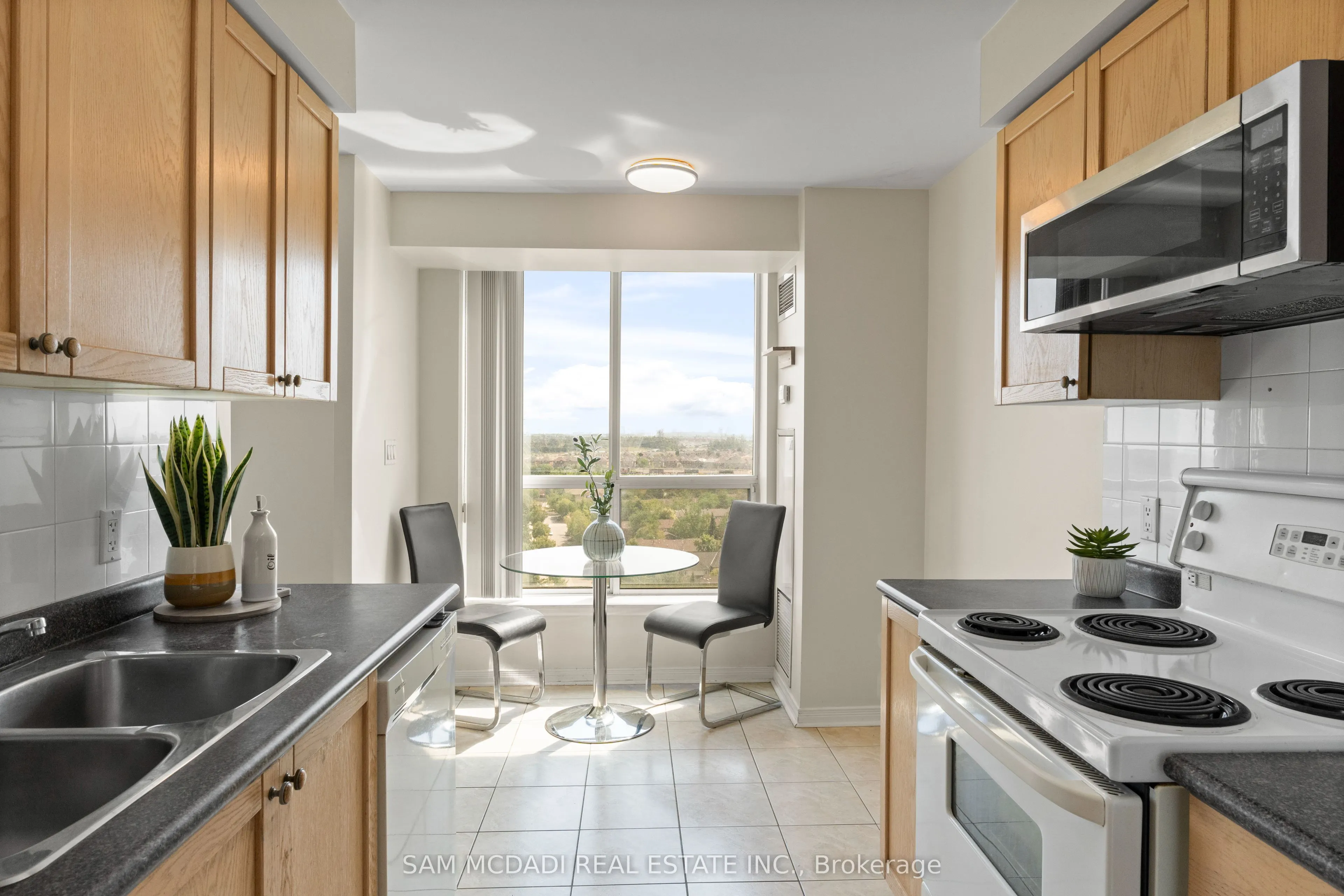 4879 Kimbermount Avenue, #1608