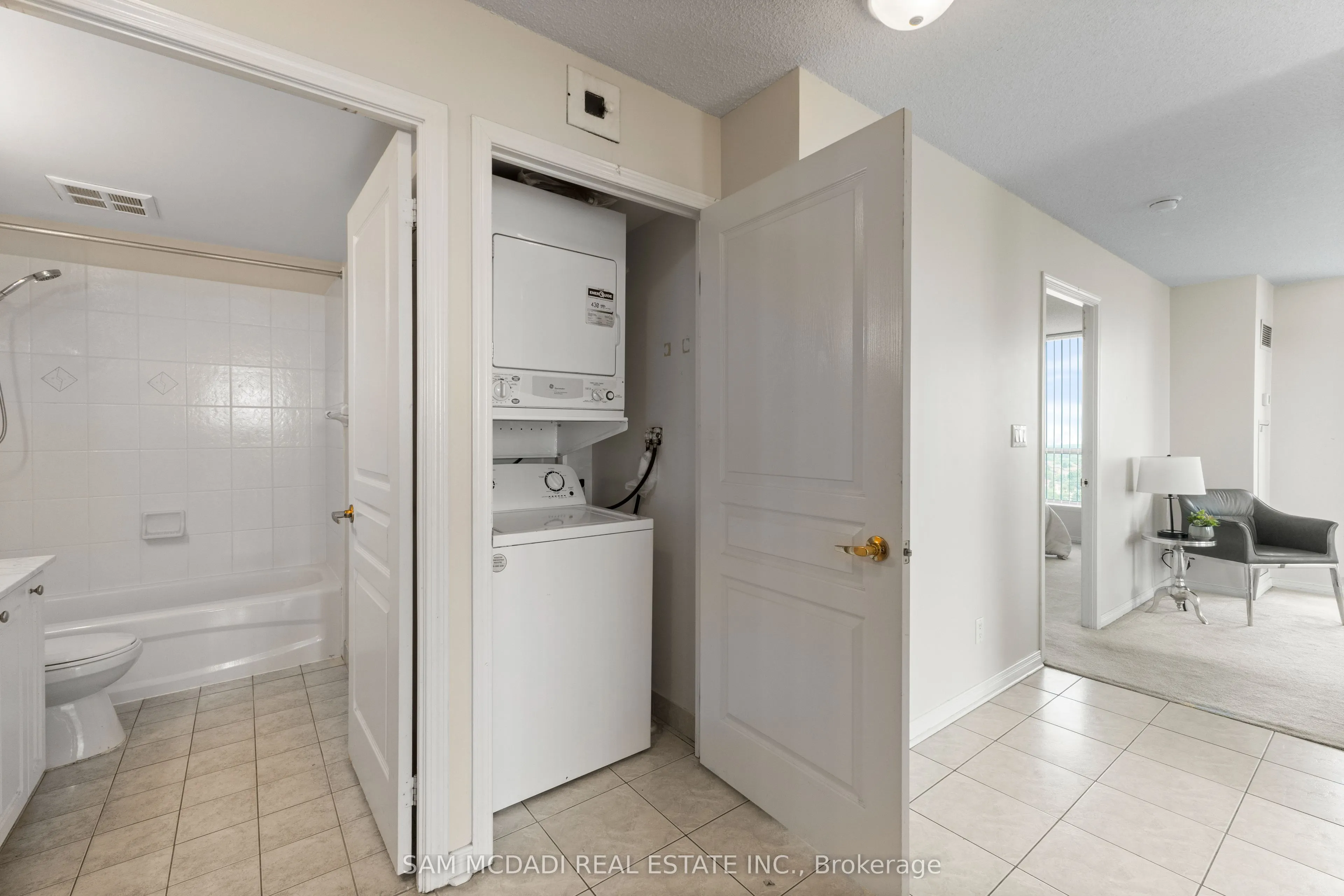 4879 Kimbermount Avenue, #1608