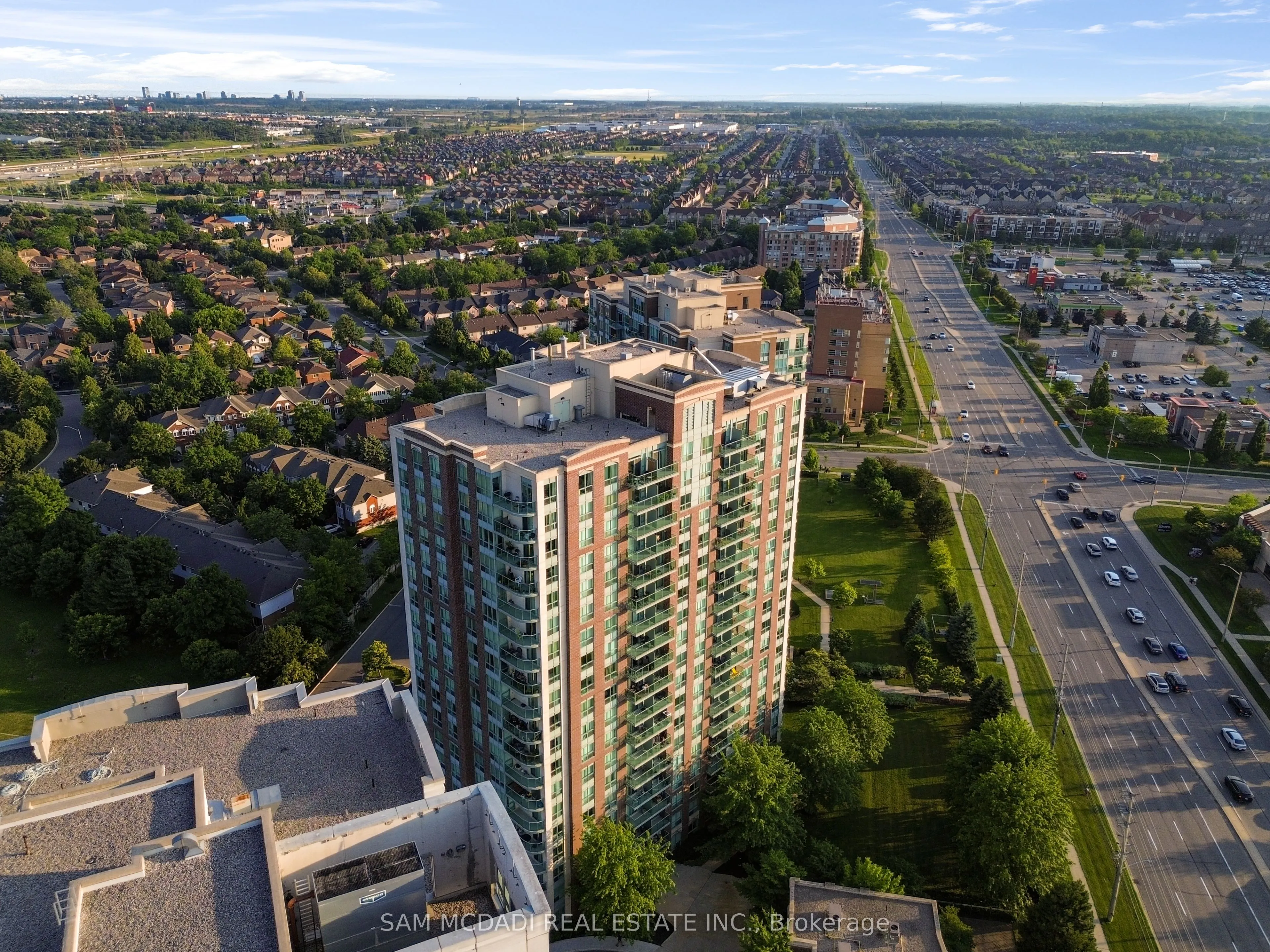 4879 Kimbermount Avenue, #1608