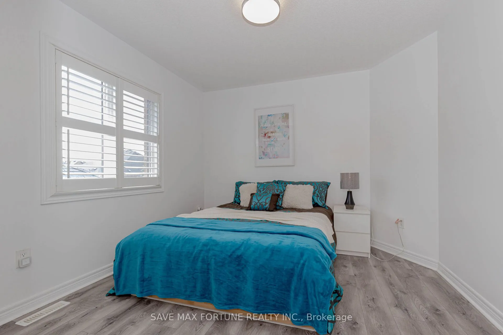 16 Berryfield Way NE