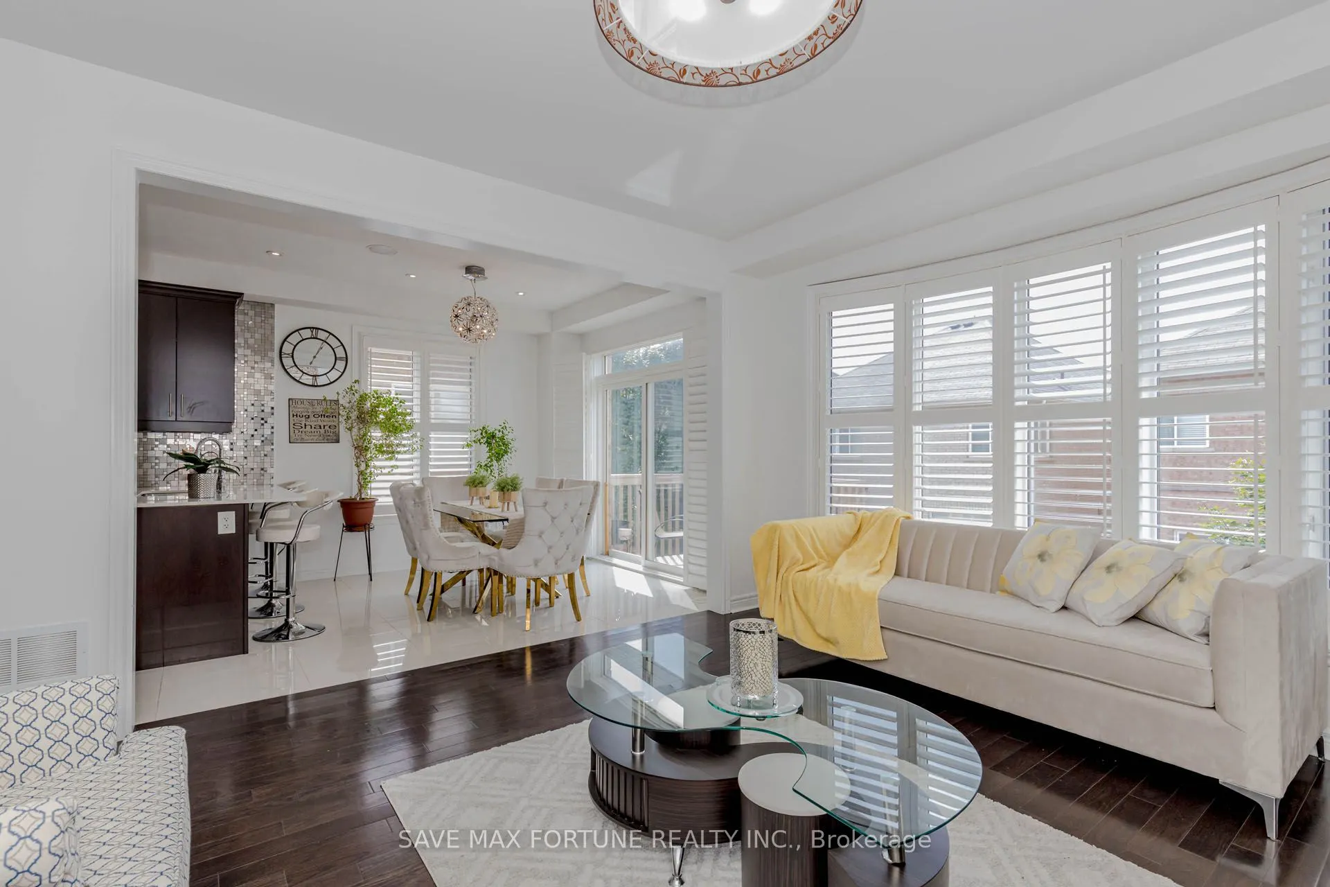 16 Berryfield Way NE