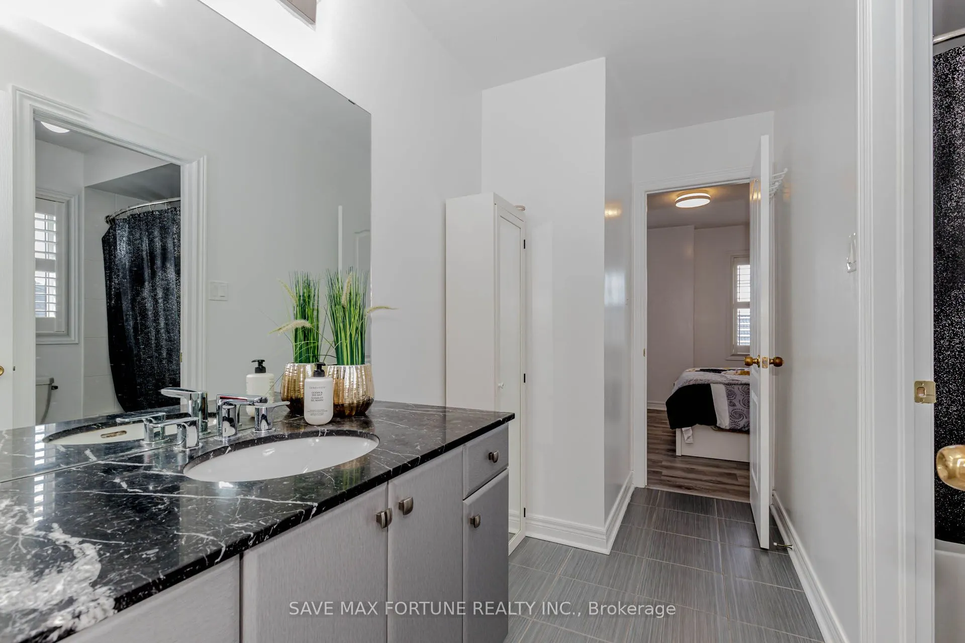 16 Berryfield Way NE